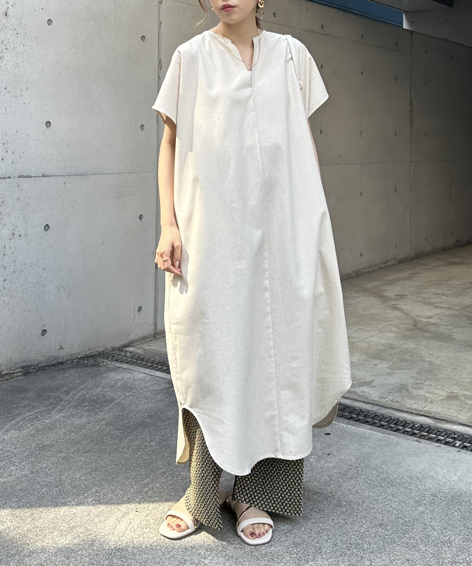 バックタック綿麻カフタンワンピース Thevon(ゼヴォン)レディース PAL CLOSET(パルクローゼット)  パルグループ公式ファッション通販サイト