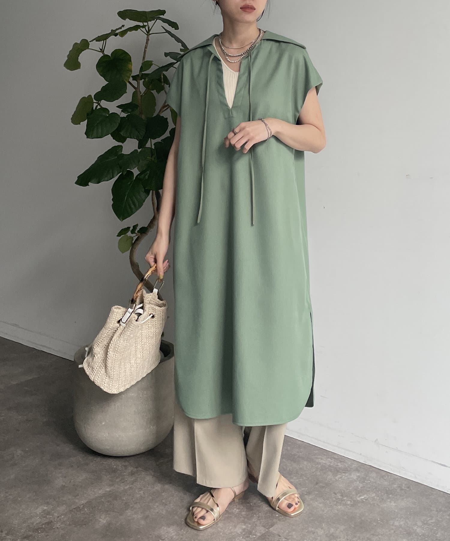 Thevon.(ゼヴォン) 襟付きカフタンワンピース