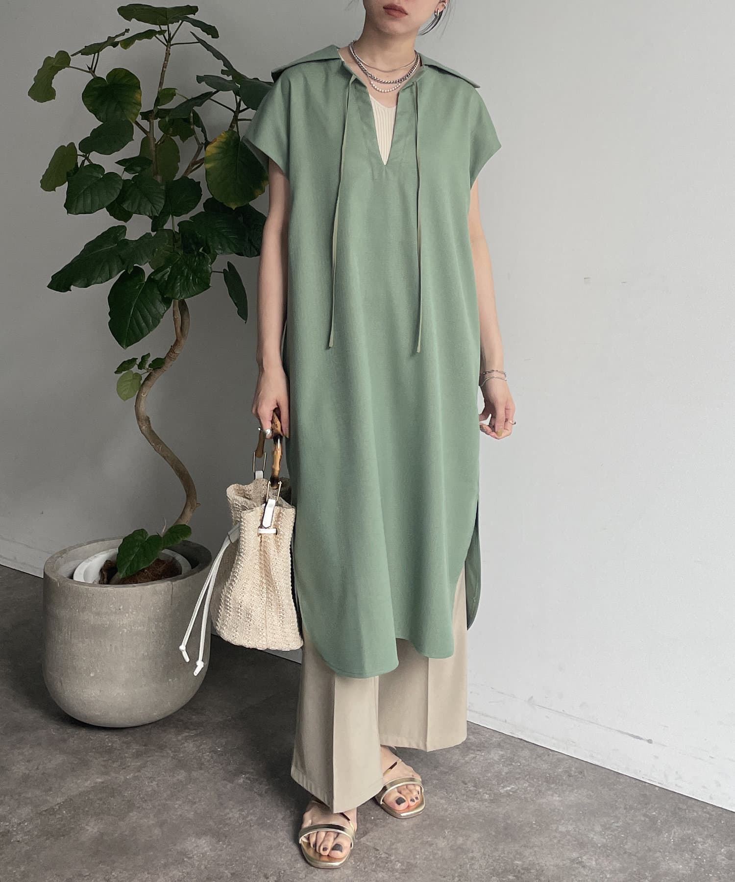 Thevon.(ゼヴォン) 襟付きカフタンワンピース