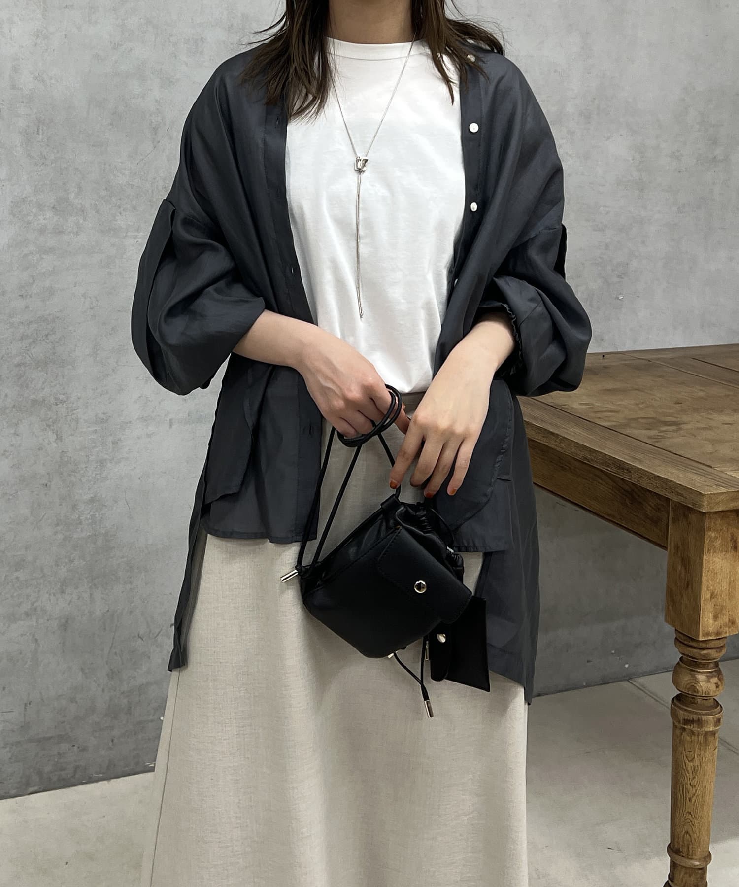 un dix cors(アンディコール) 袖タックシャツ