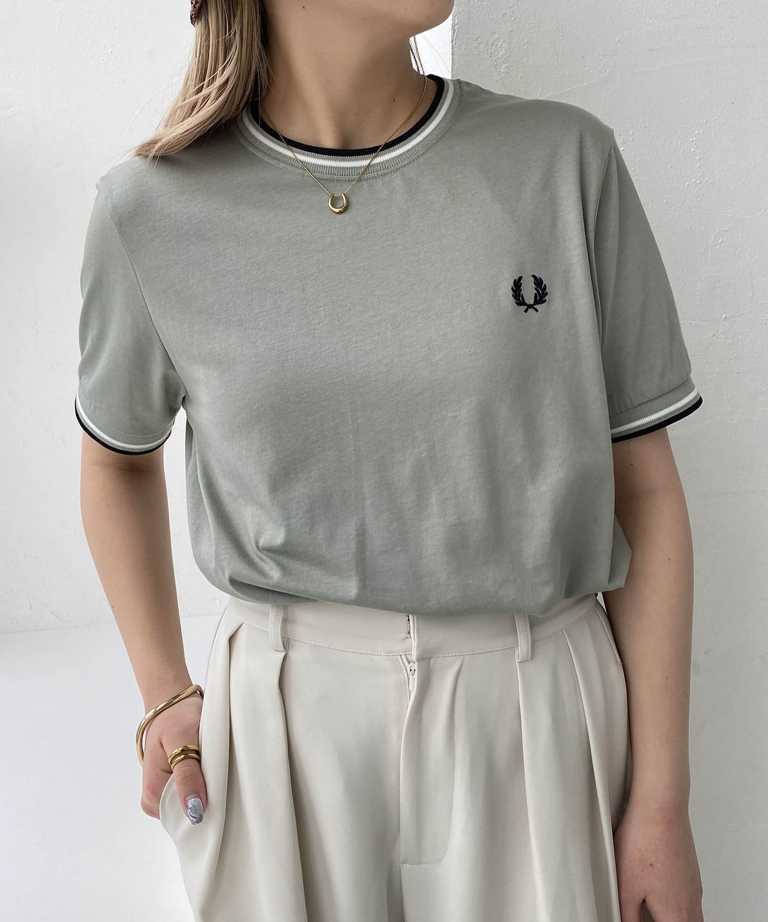 FRED PERRY レディース　トップス