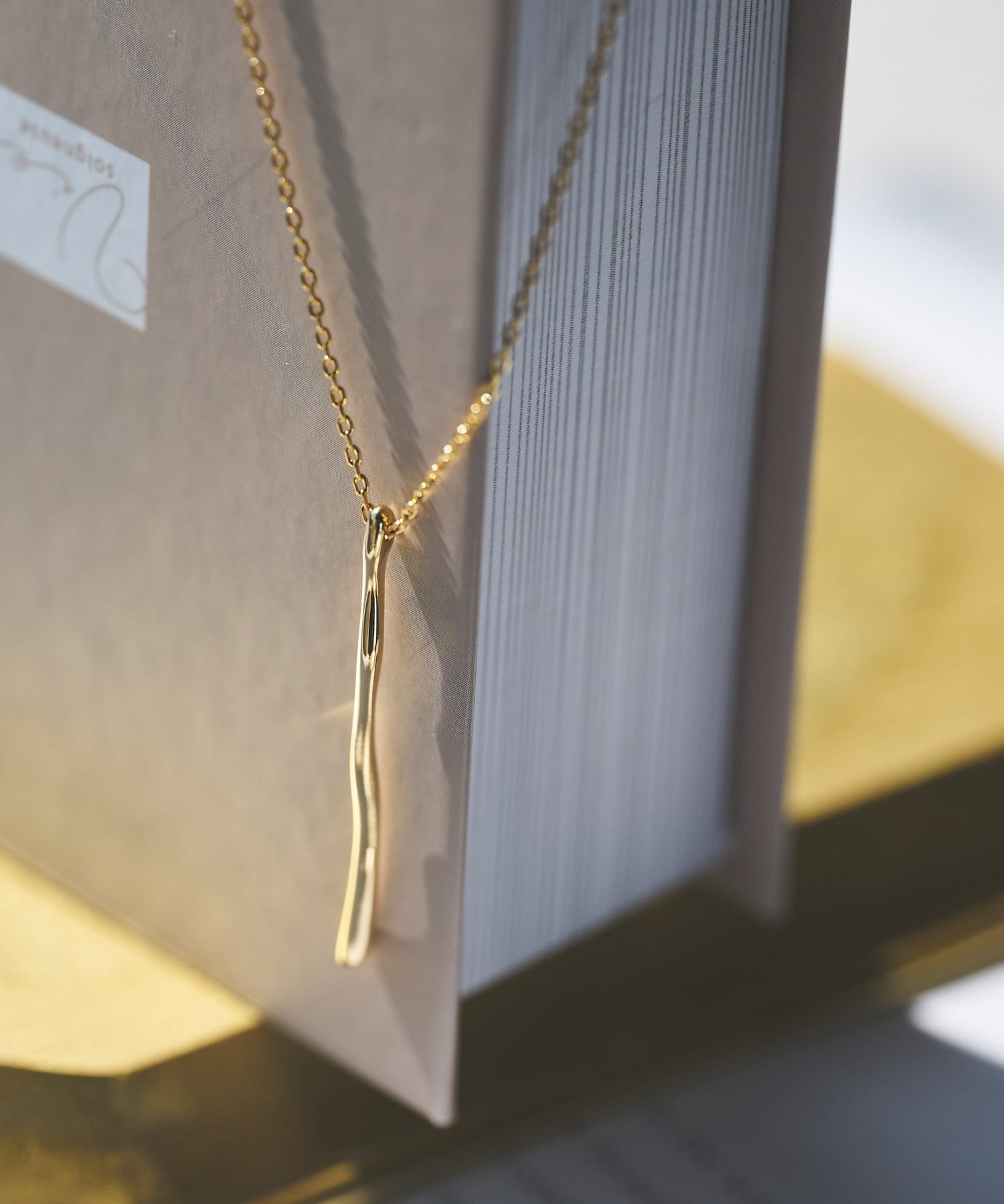 un dix cors(アンディコール) 変形バーメタルネックレス