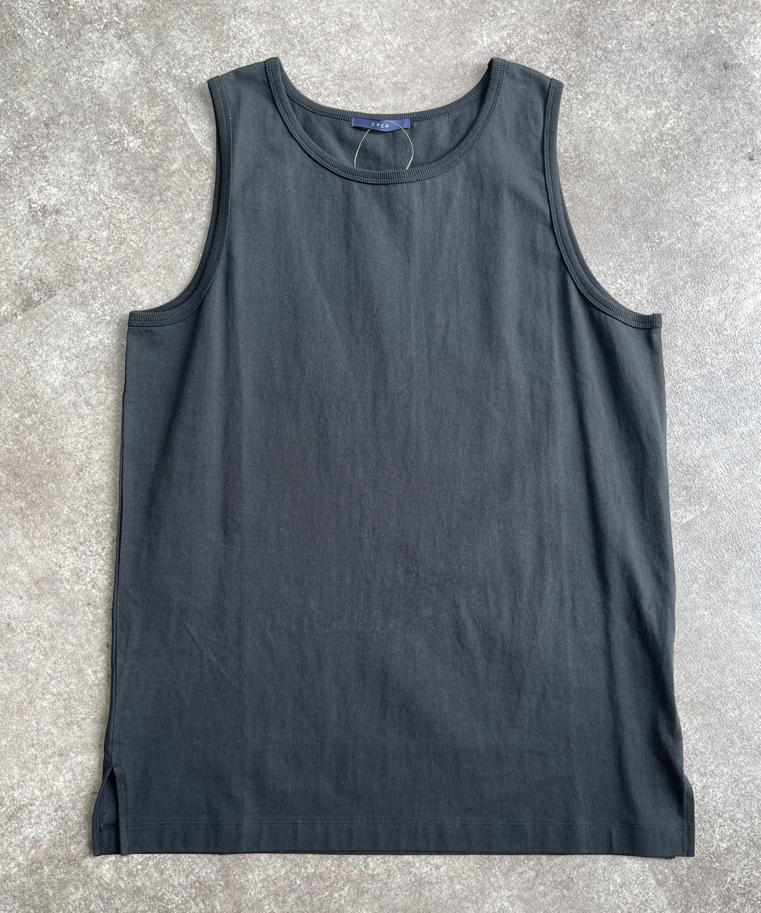 CPCM(シーピーシーエム) 裾スリットタンク