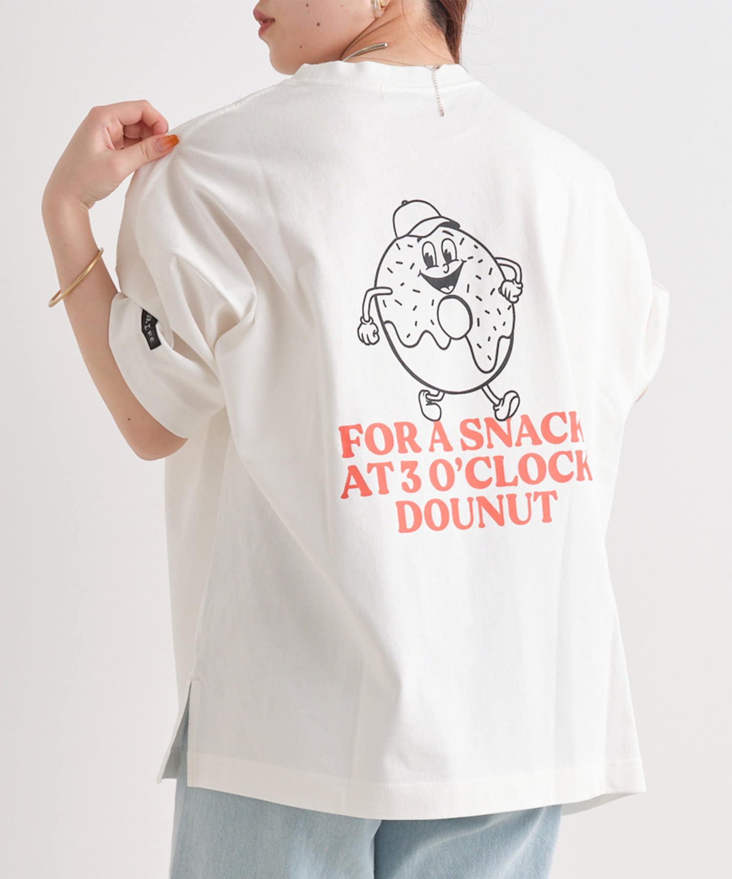 NUNIFE】ドーナッツバックプリントTシャツ | NICE CLAUP / OLIVE des