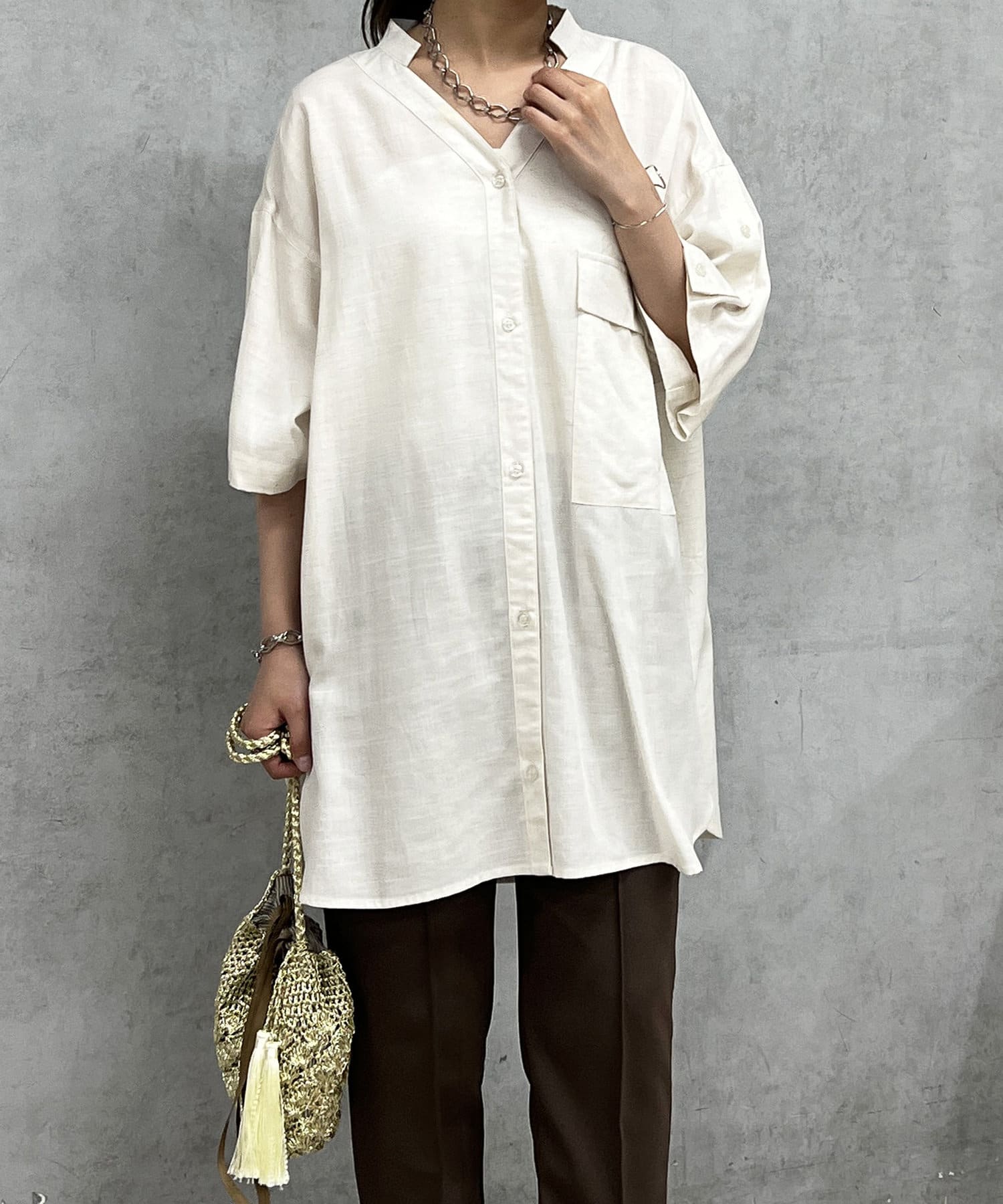 un dix cors(アンディコール) 袖スリットリネン混シャツ