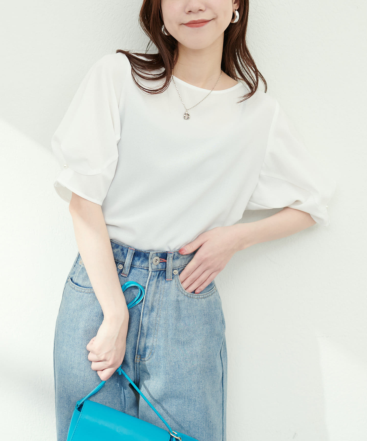 ナチュラルクチュール　パール付きタックスリーブブラウス　ネイビー natural couture（ナチュラルクチュール）の「パール付きタック