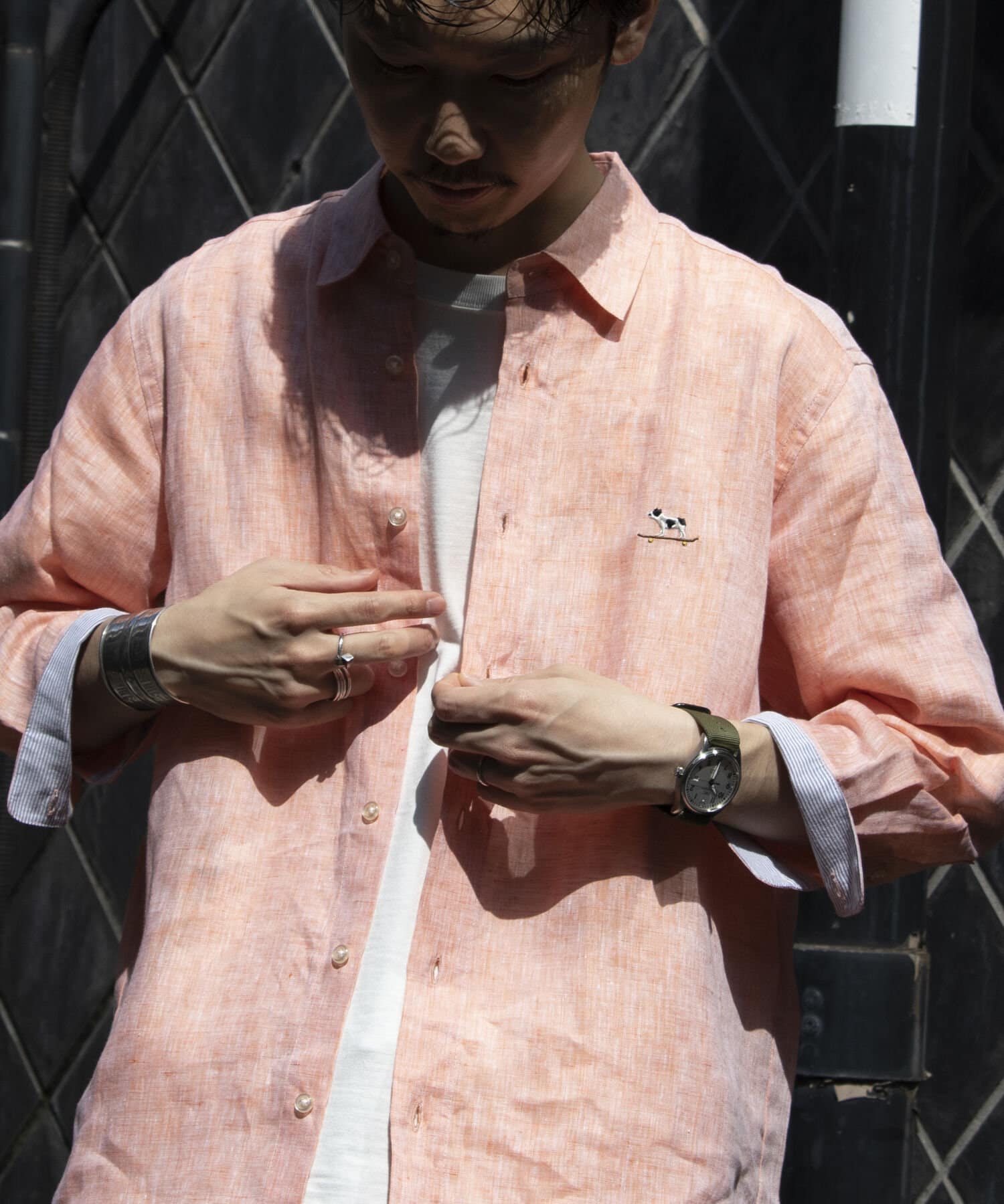 GLOSTER】フレンチブルドッグ刺繍 レギュラーカラー7分袖リネンシャツ