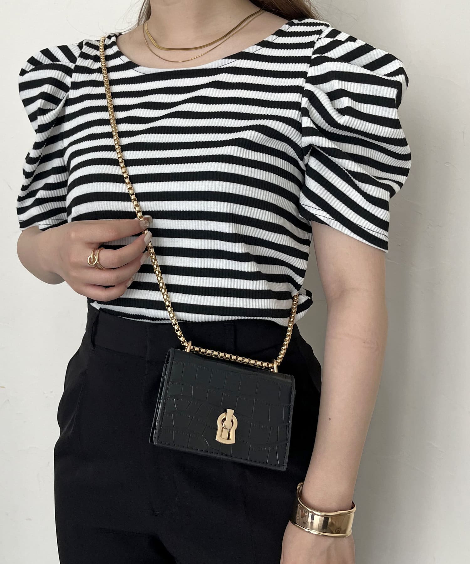 prose verse(プロズヴェール) クロコ調スクエアミニチェーンバッグ