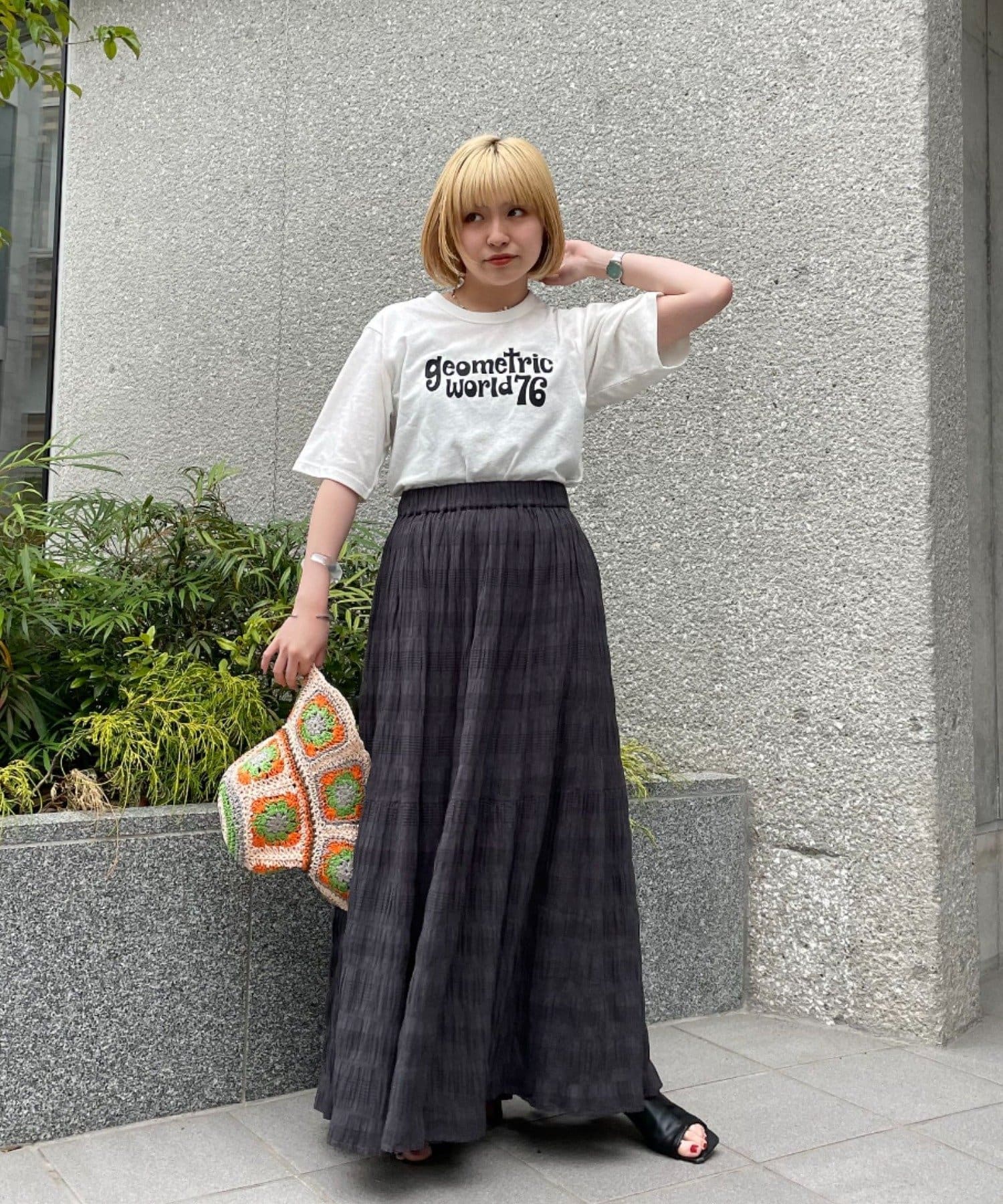 フリフリになった黒のTシャツ 95㎝ - dzhistory.com