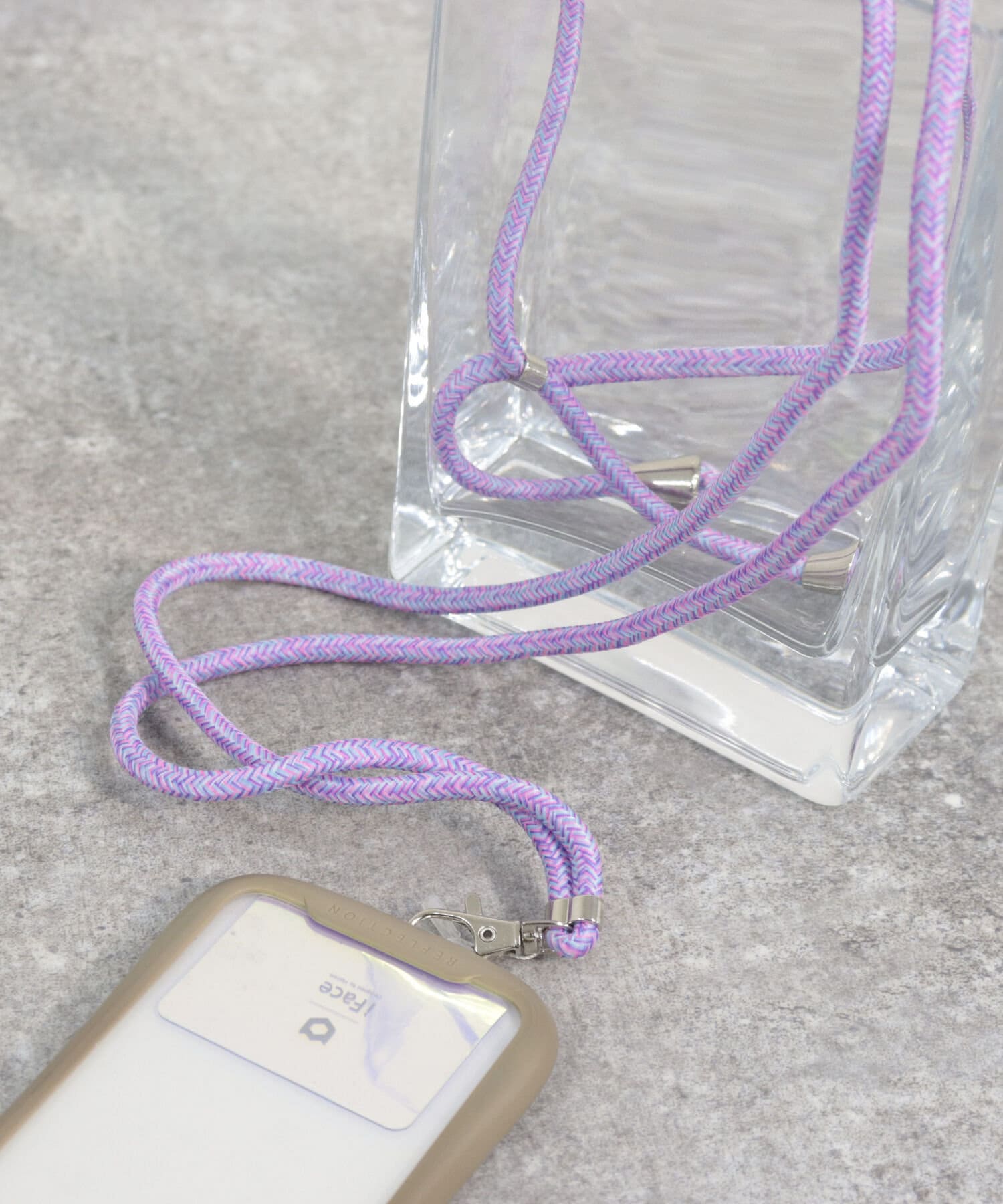 FREDY & GLOSTER(フレディ アンド グロスター) カラフルコードスマホショルダー