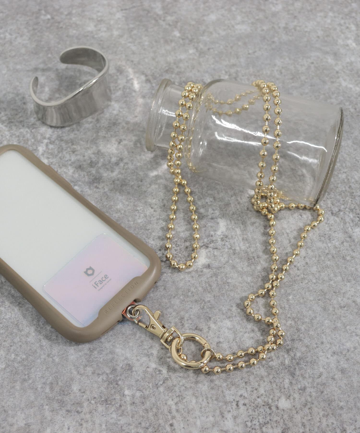 FREDY & GLOSTER(フレディ アンド グロスター) ボールチェーンスマホショルダー