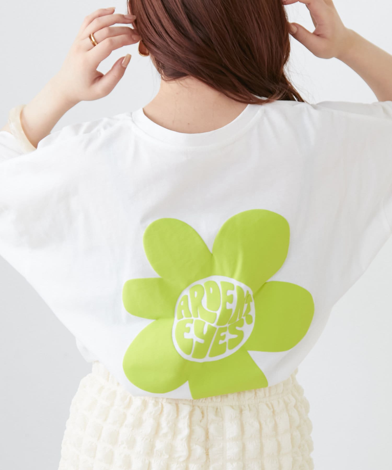 NICE CLAUP / OLIVE des OLIVE OUTLET(ナイスクラップ  / オリーブ デ オリーブ アウトレット) 花×レトロロゴ発砲Tシャツ