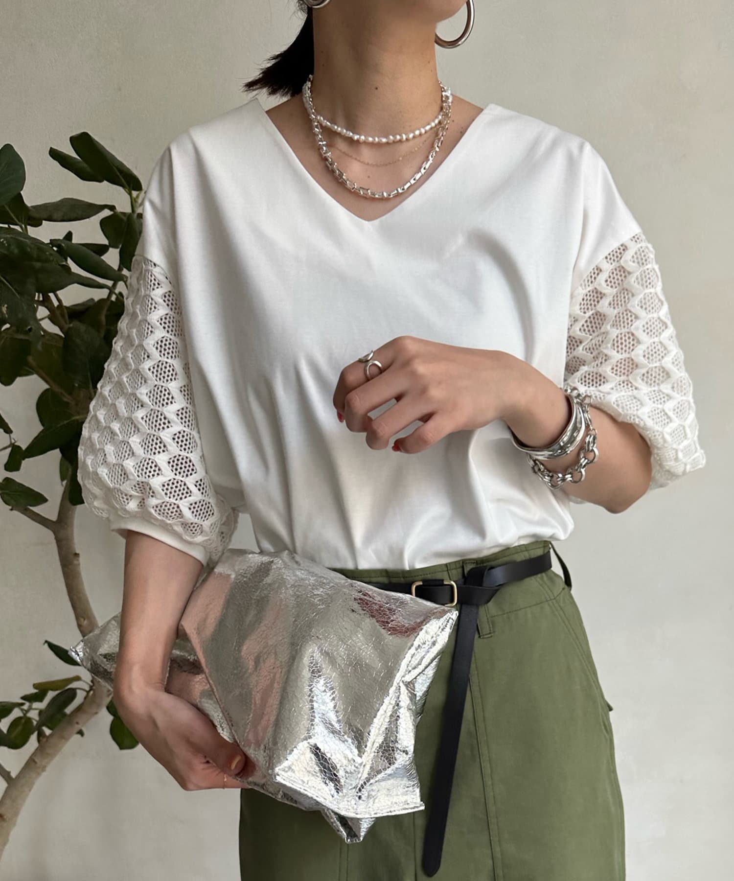 DOUDOU(ドゥドゥ) 【WEB限定】袖レースVネックトップス