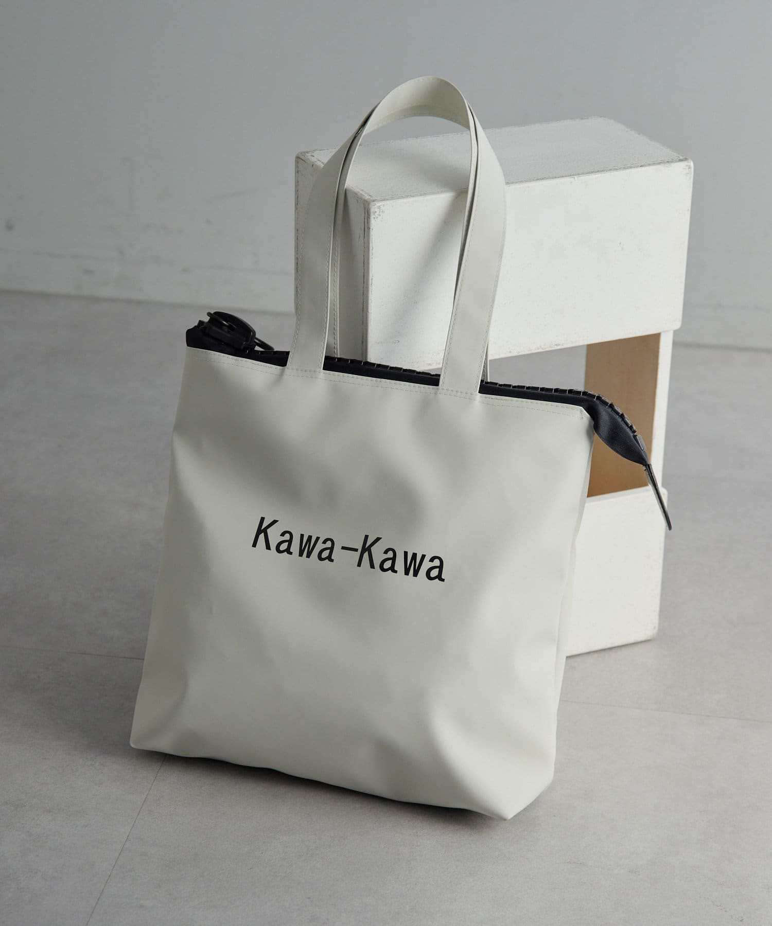 kawa-kawa(カワカワ)】NO1111 Rubber-choトートバッグ | ear
