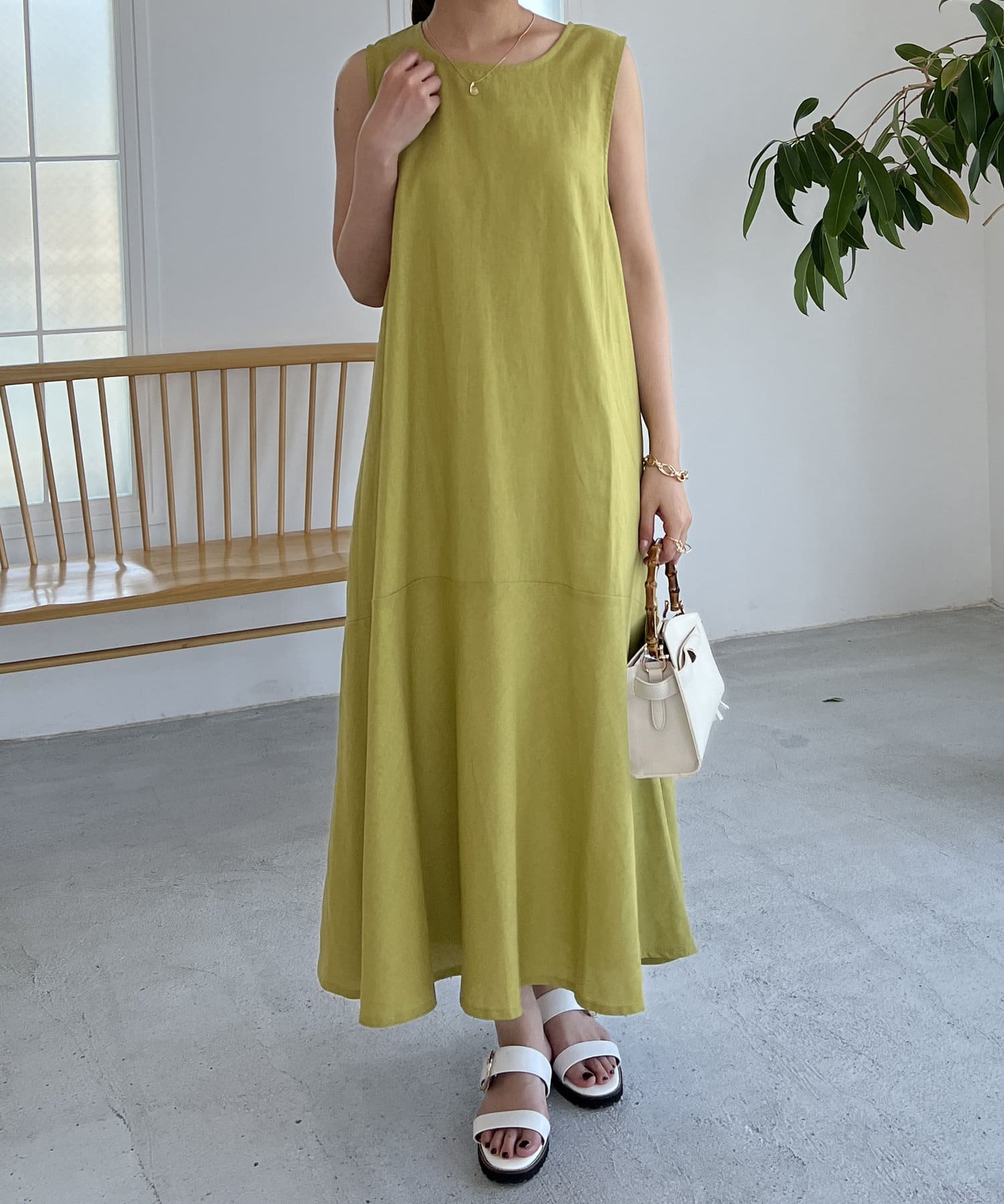 un dix cors(アンディコール) リネン混ノースリフレアワンピース