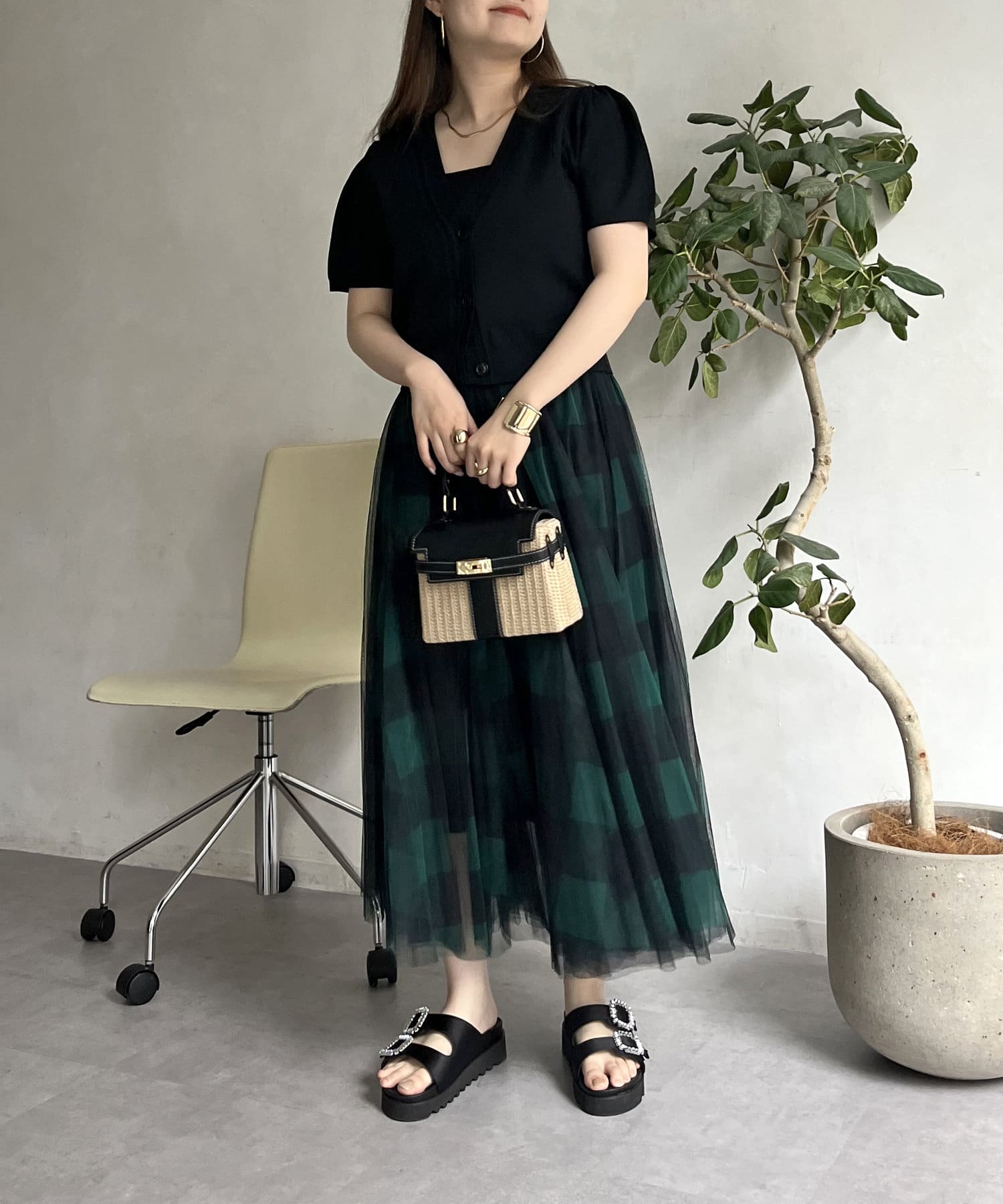 prose verse(プロズヴェール) パフスリーブVネックショート丈カーデ