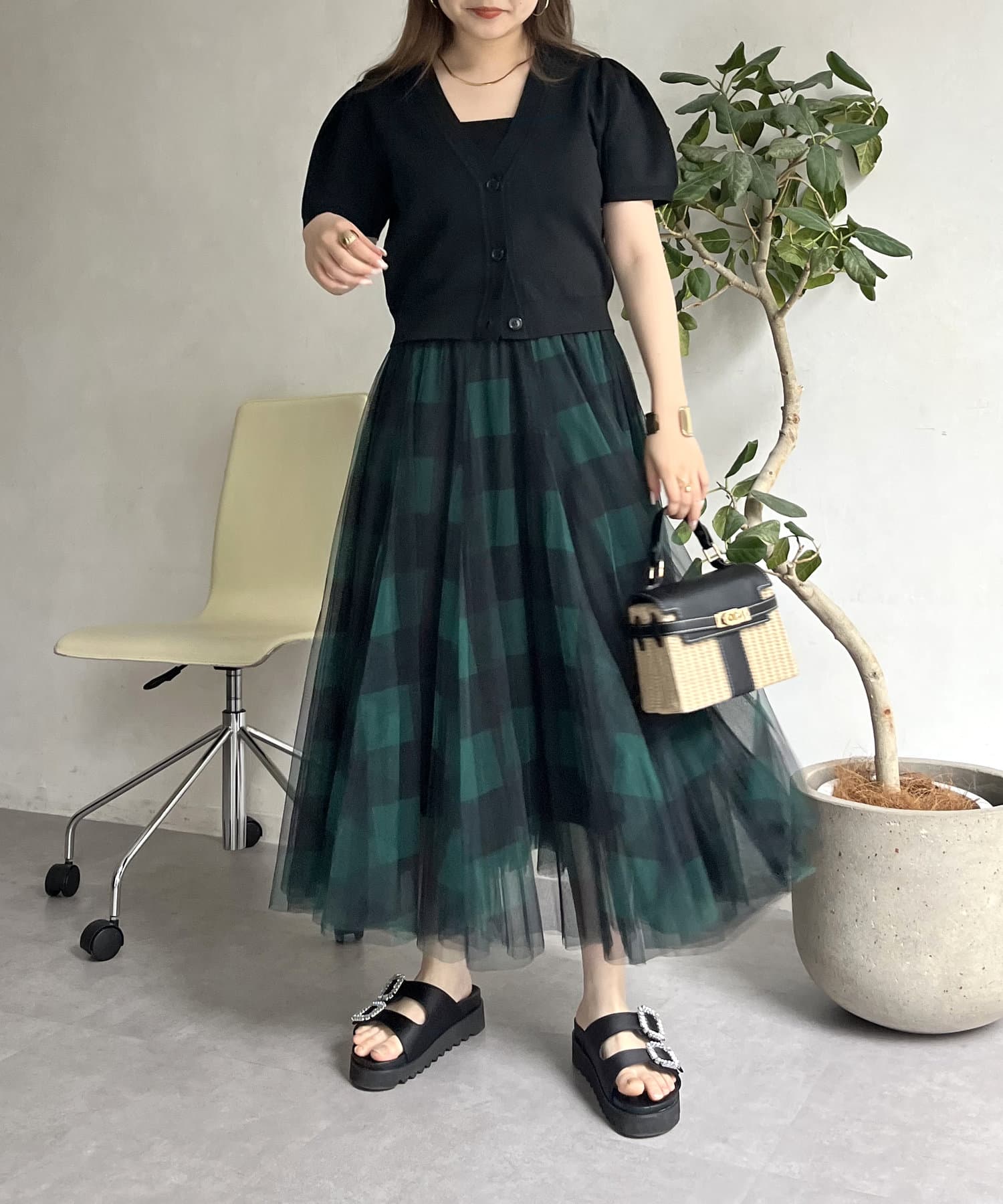 prose verse(プロズヴェール) パフスリーブVネックショート丈カーデ