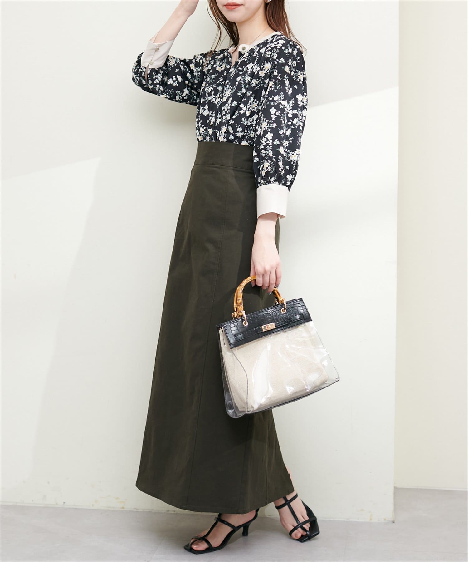 natural couture(ナチュラルクチュール) とろみサテン7分袖配色ブラウス