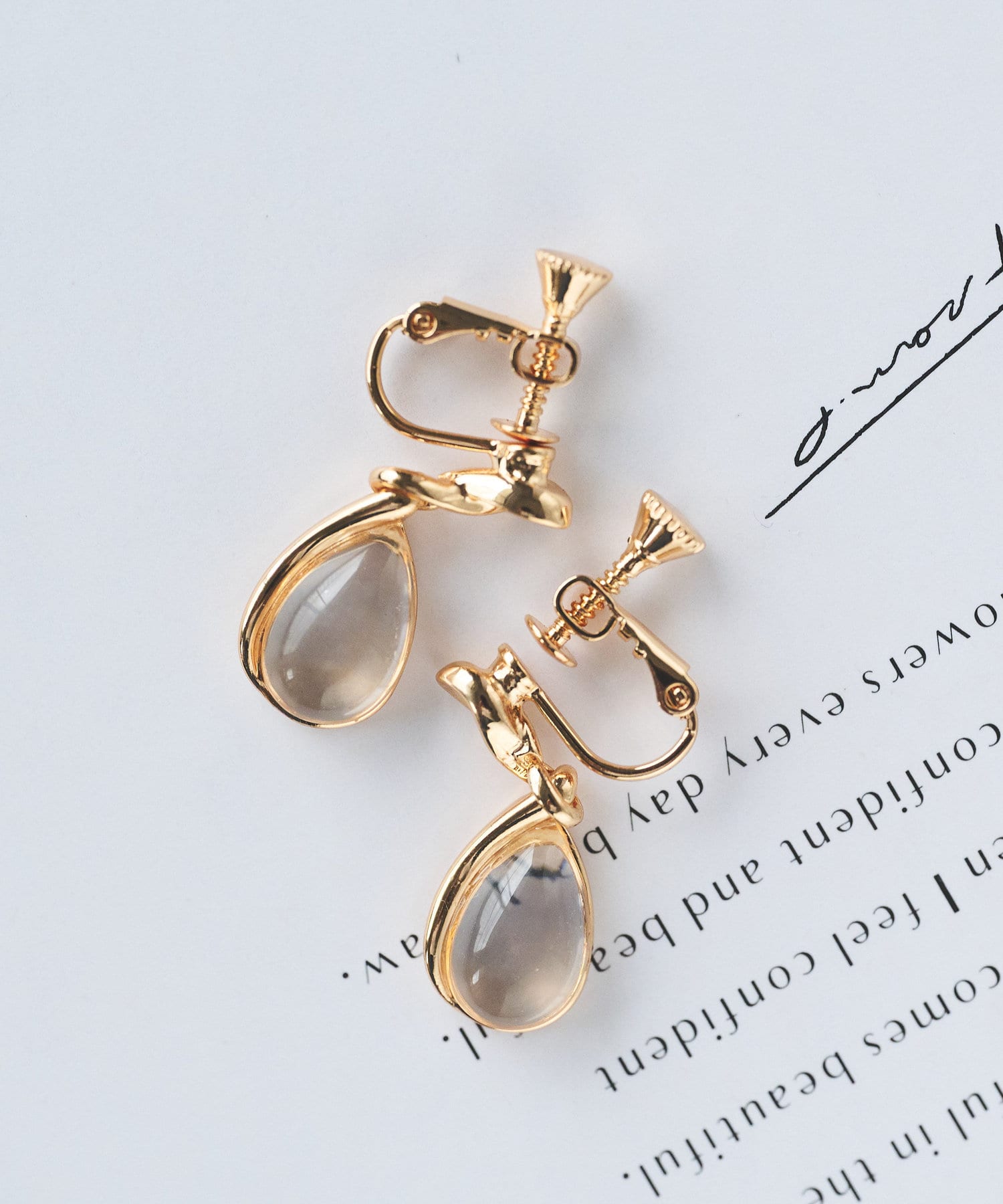 un dix cors(アンディコール) GOLDY/クリアトップイヤリング