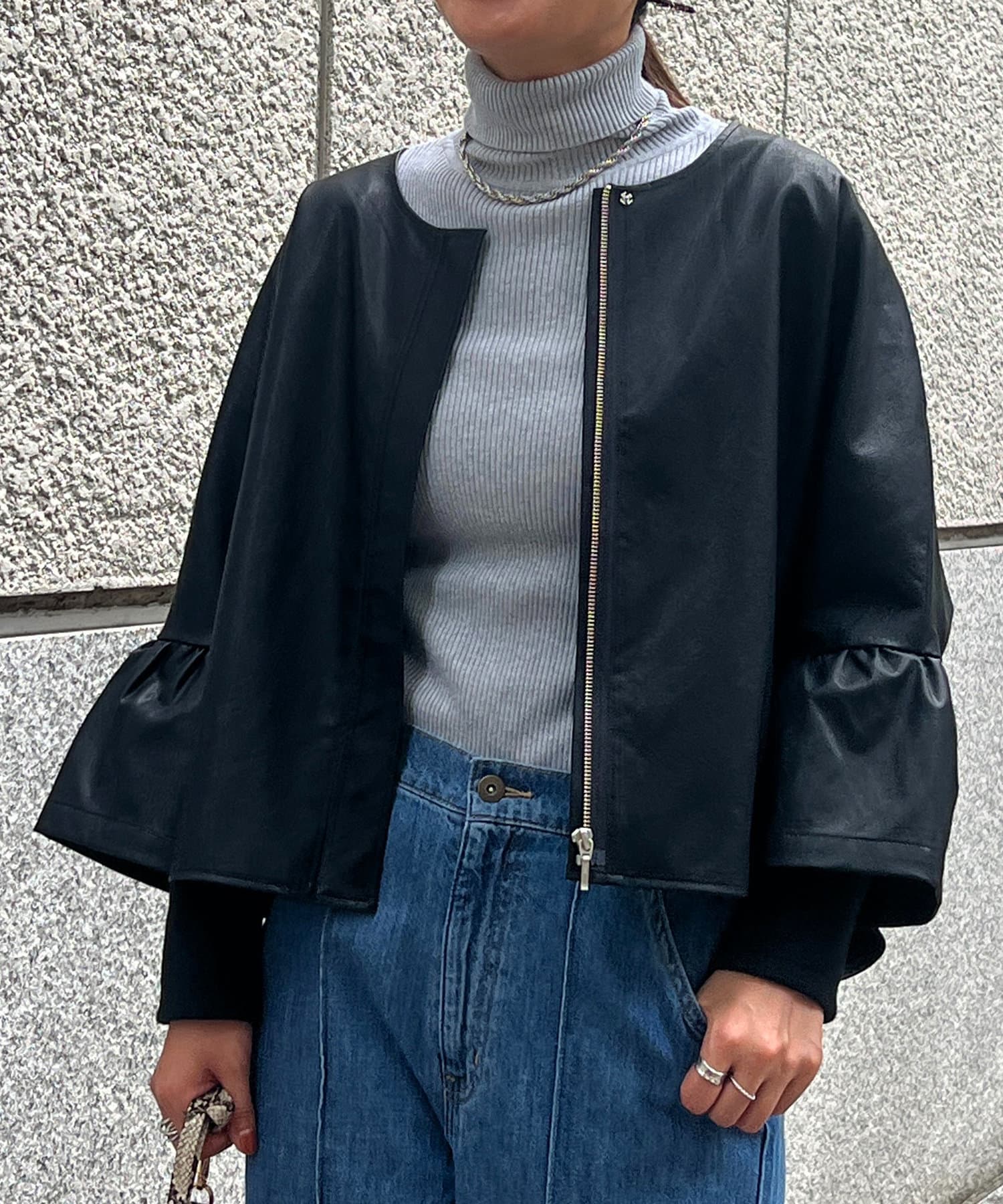 un dix cors(アンディコール) 袖フリルフェイクレザージャケット