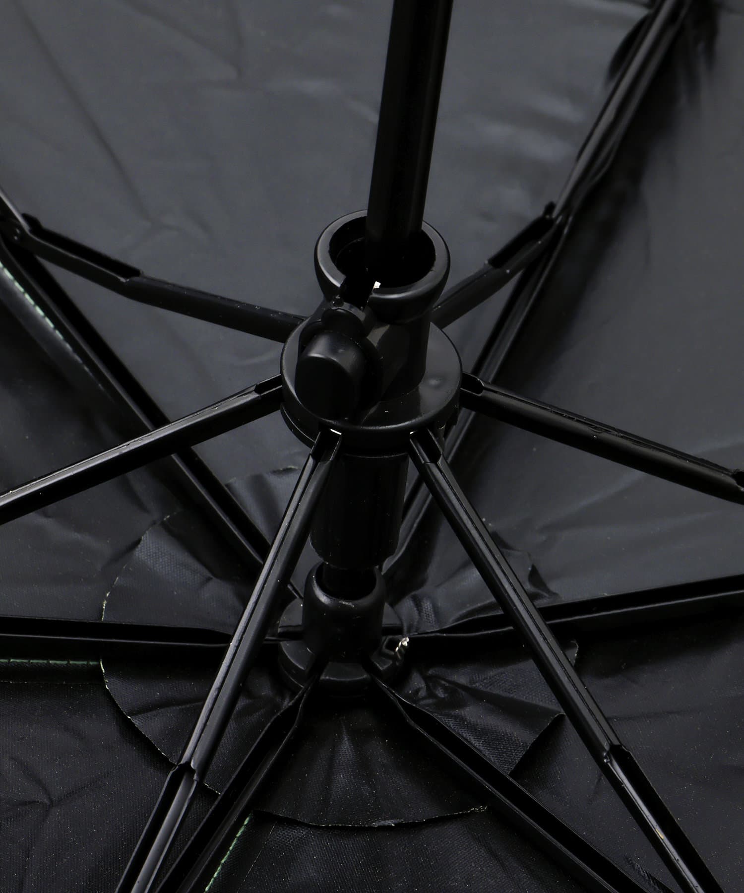 3COINS(スリーコインズ) 晴雨兼用折傘ロゴ