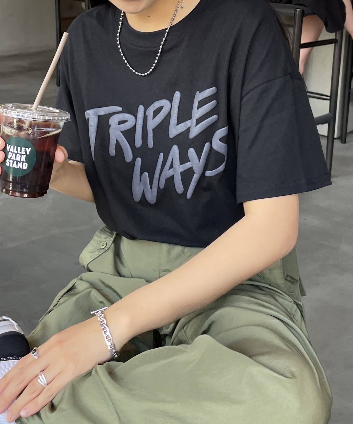 Discoat(ディスコート) TRIPLEフクレプリントTシャツ