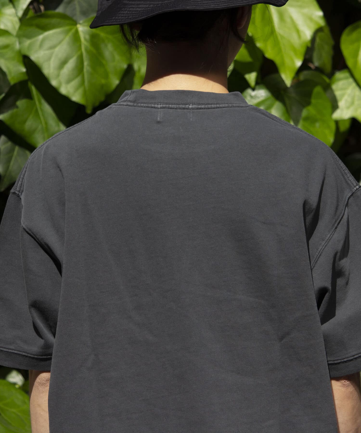 FREDY & GLOSTER(フレディ アンド グロスター) 【GLOSTER】ヘビーウェイト Vガゼット ピグメントTシャツ 半袖スウェット