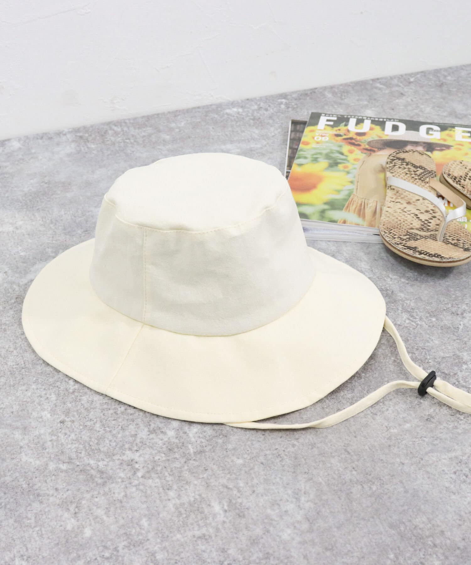 FREDY & GLOSTER(フレディ アンド グロスター) ひも付きUVハット