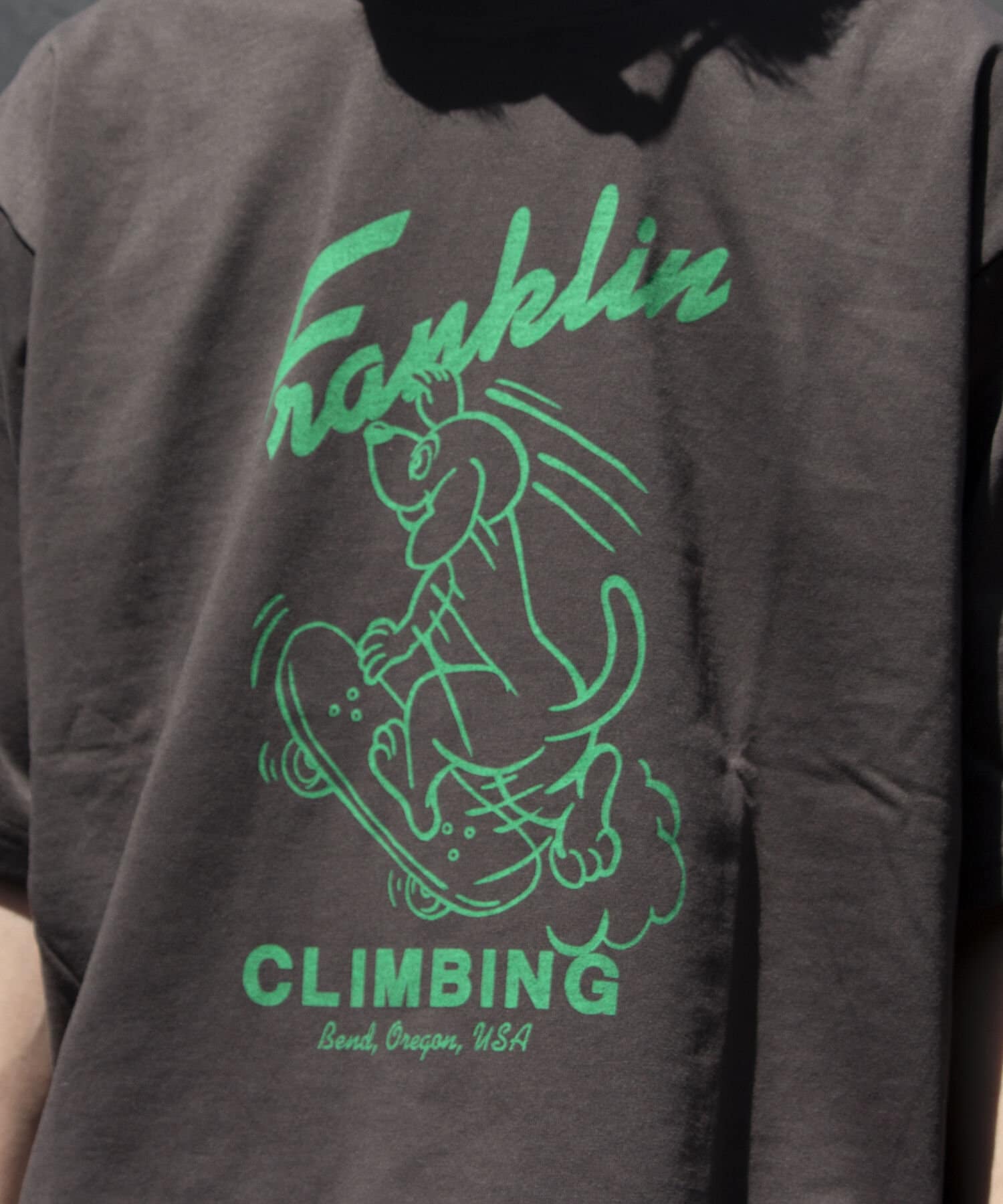 FREDY & GLOSTER(フレディ アンド グロスター) 【Franklin Climbing】ダックスドッグ＆スケートグラフィックテック