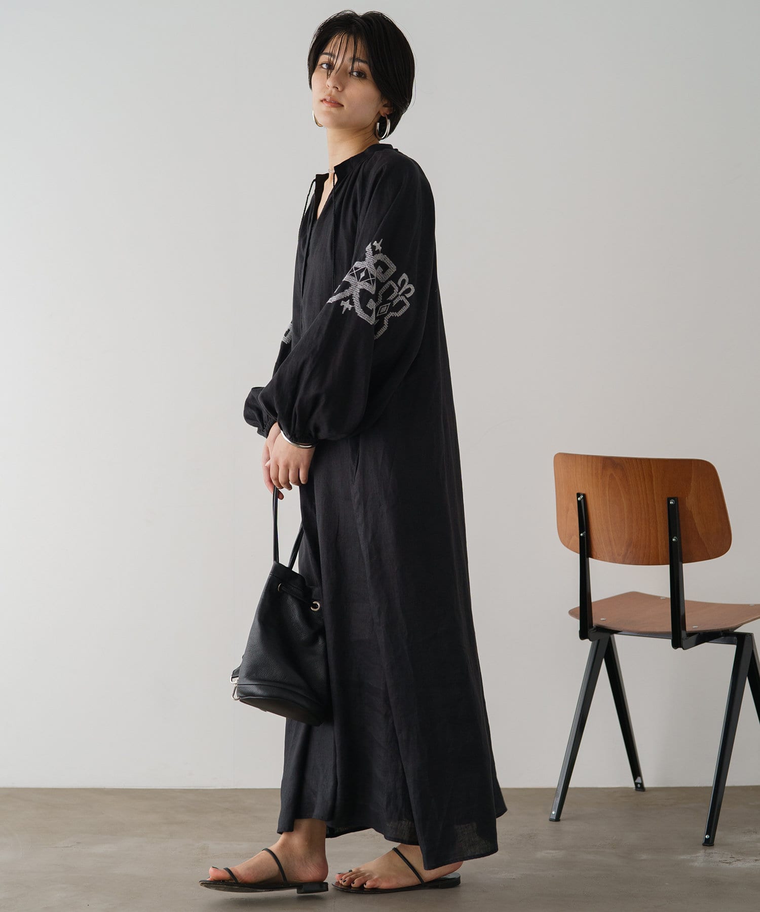 Loungedress(ラウンジドレス) リネン刺繍ワンピース