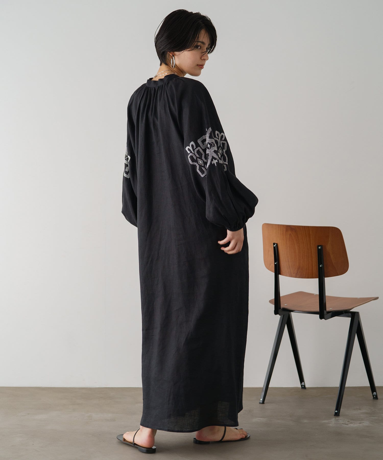 Loungedress(ラウンジドレス) リネン刺繍ワンピース