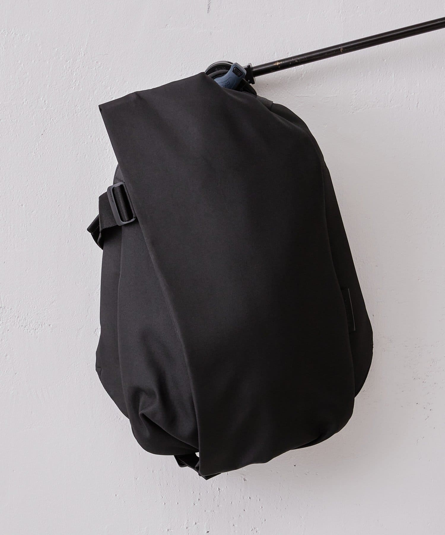 安い大人気 COTE&CIEL☆Isar Medium Black バックパック 関税/送料込