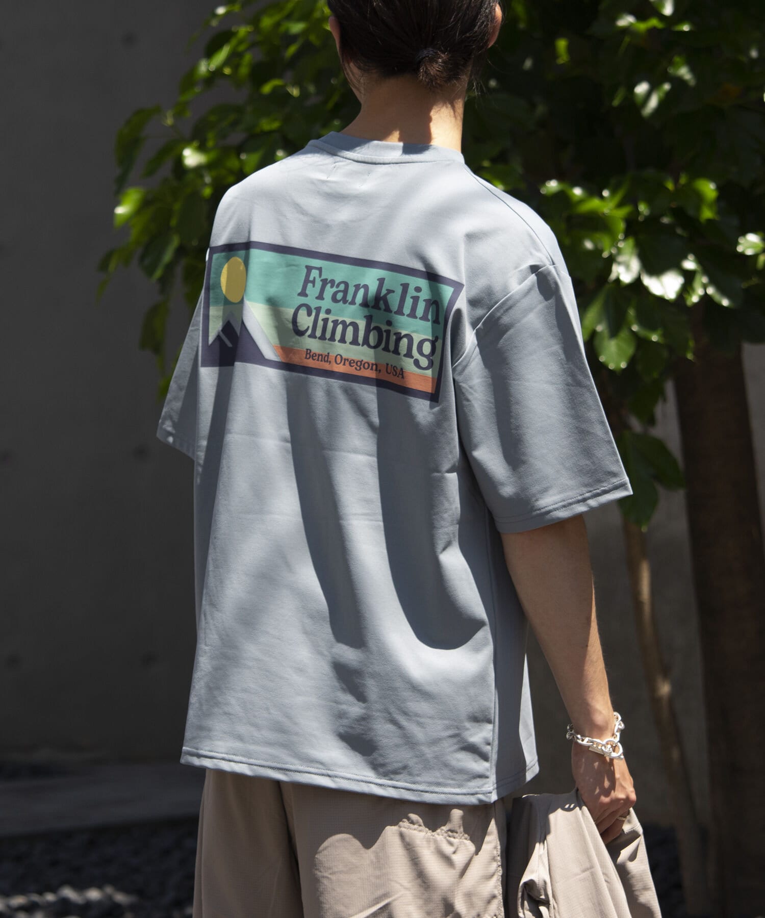 Franklin Climbing】バックプリント ショートスリーブTシャツ | FREDY