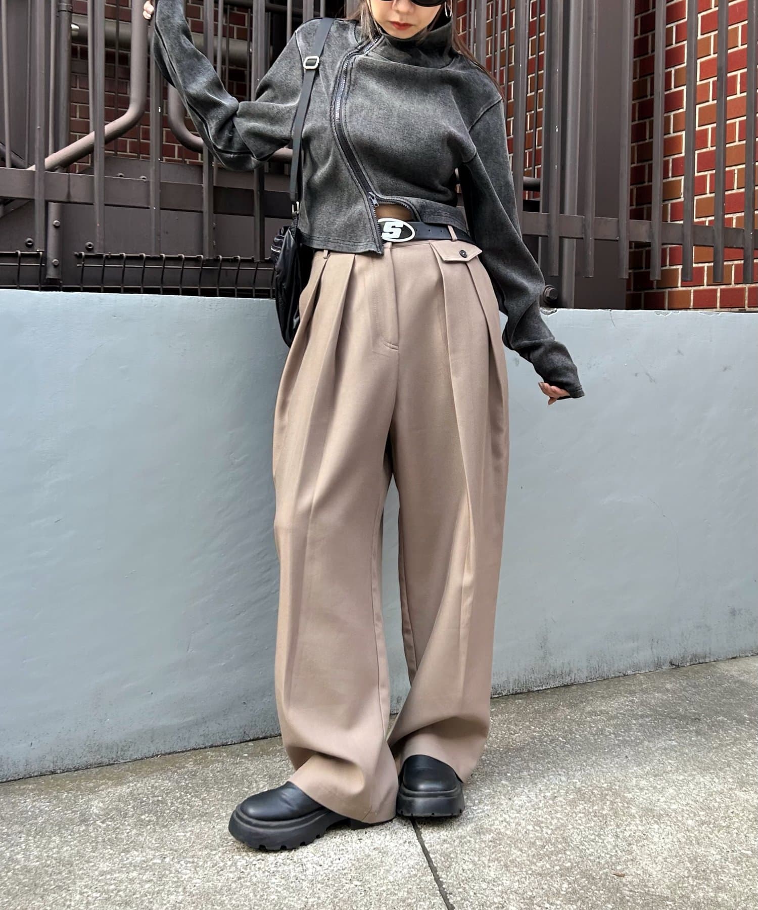 期間限定お値下げ　HIFIFNK Two Wide Trousers スラックス