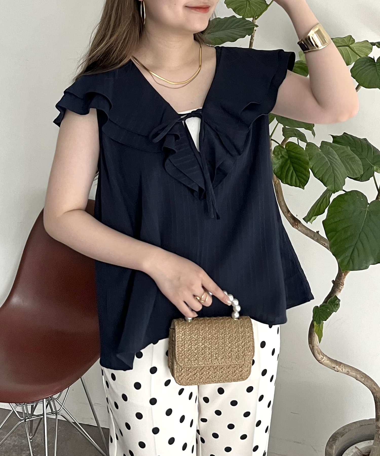 prose verse(プロズヴェール) フロントリボンラッフルフリルブラウス