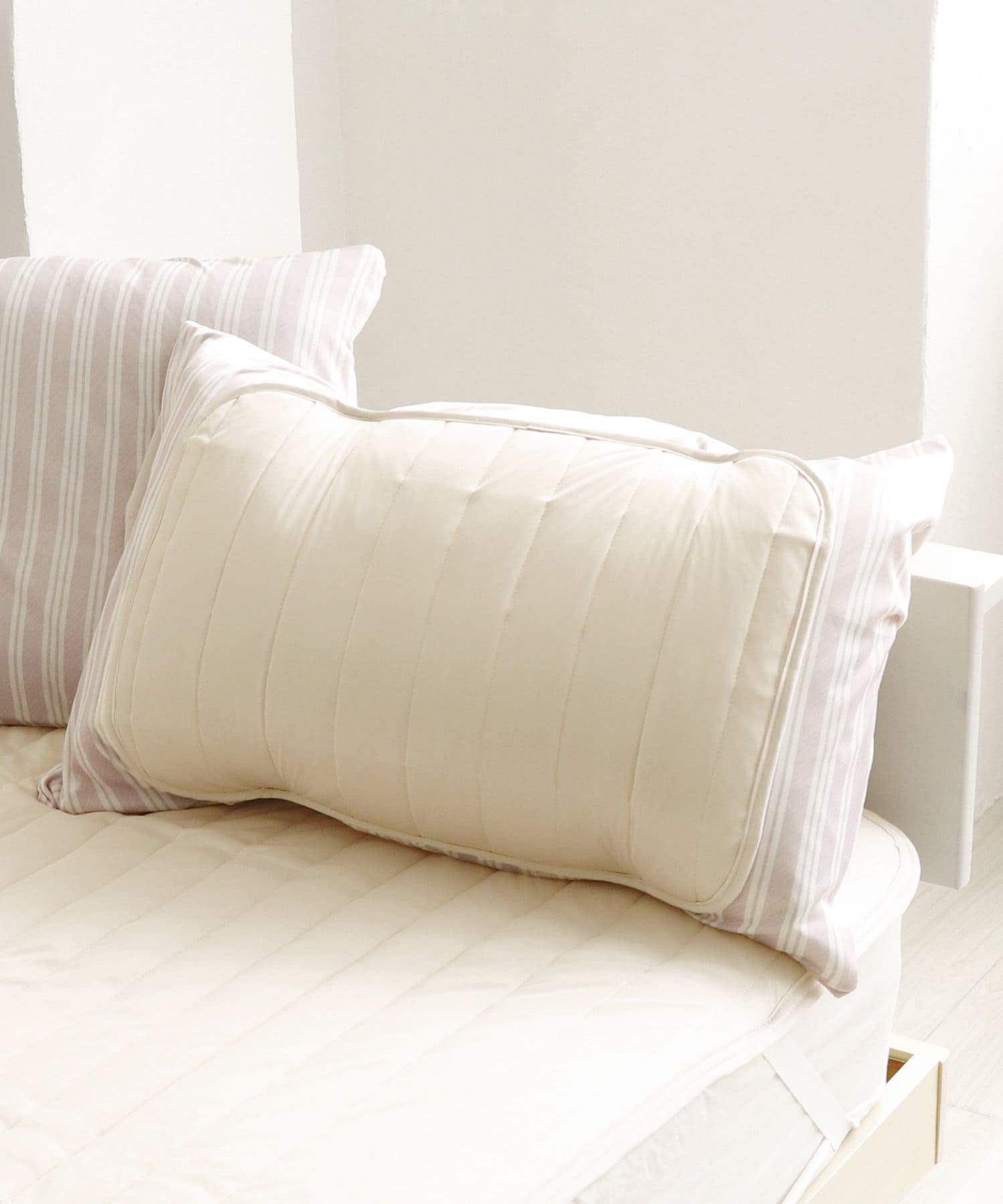とろける冷感枕パッド | 3COINS(スリーコインズ)ライフスタイル | PAL