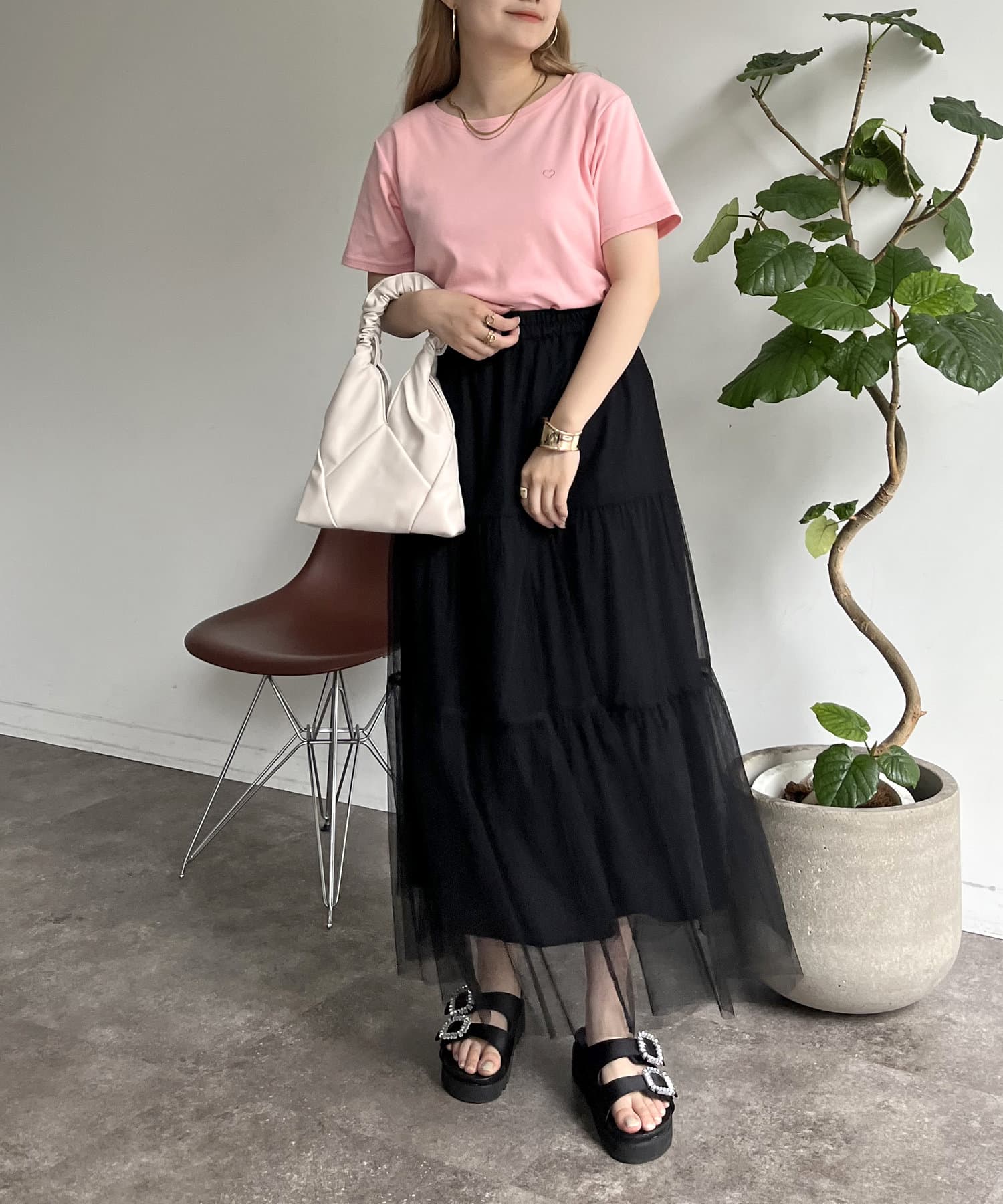 prose verse(プロズヴェール) ハート刺繍Tシャツ