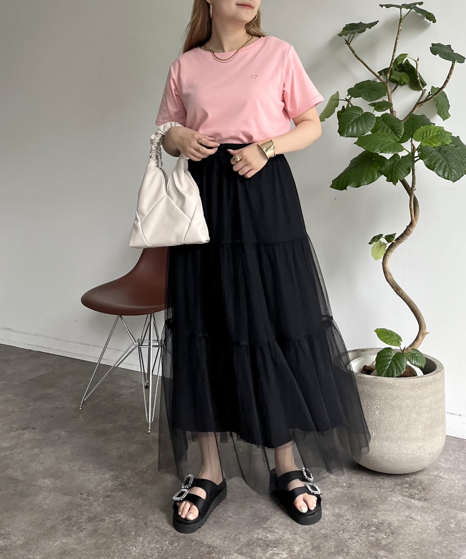 prose verse(プロズヴェール) ハート刺繍Tシャツ