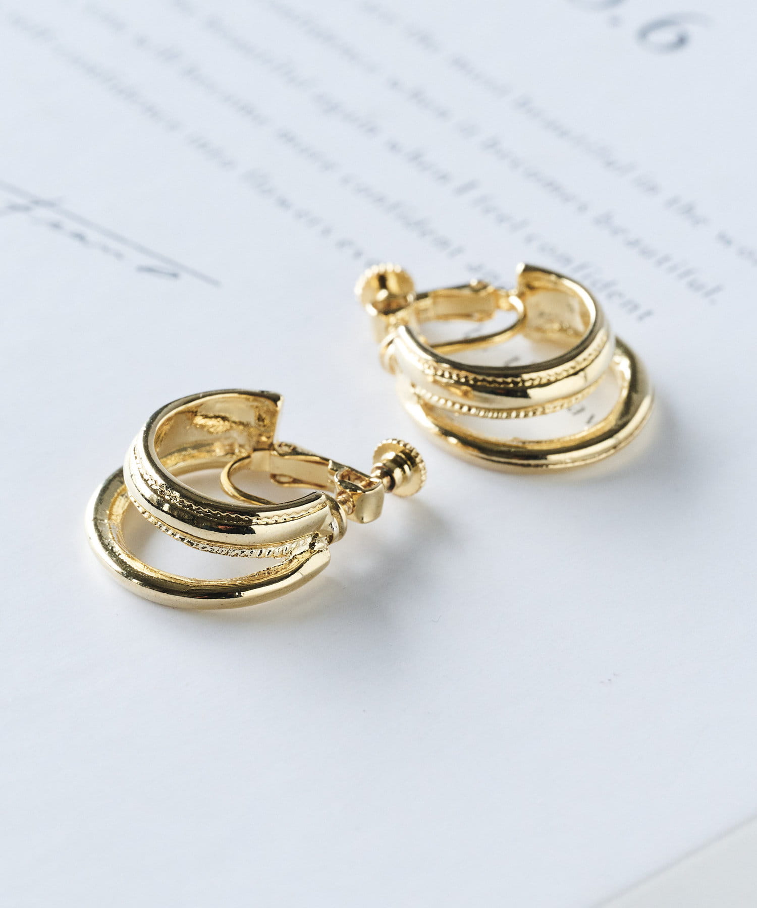 un dix cors(アンディコール) ダブルフープイヤリング