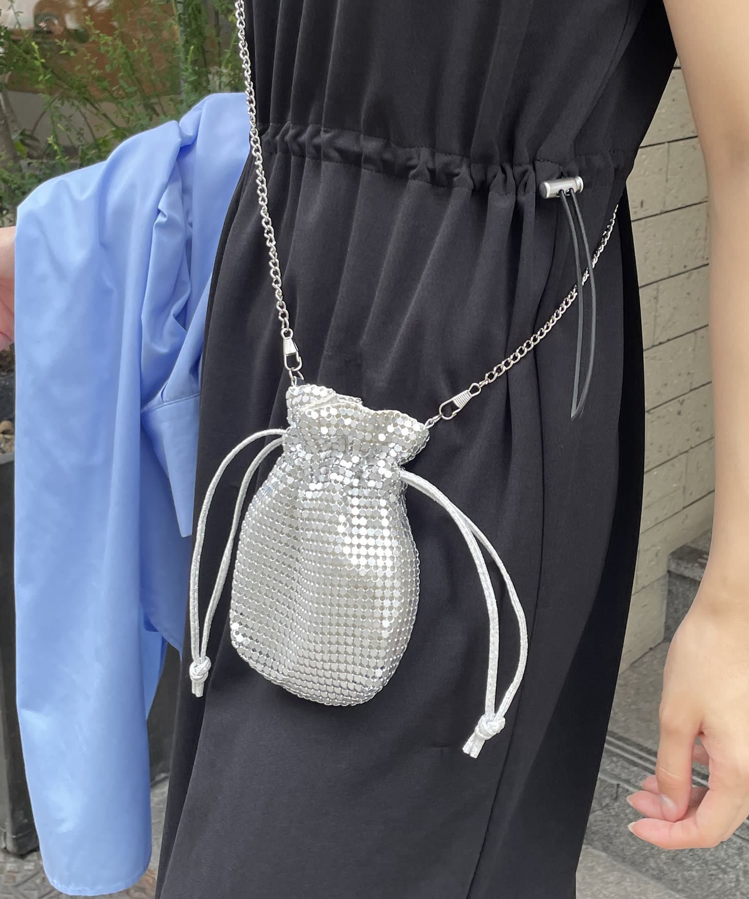 Thevon.(ゼヴォン) メタリックミニ巾着ショルダー