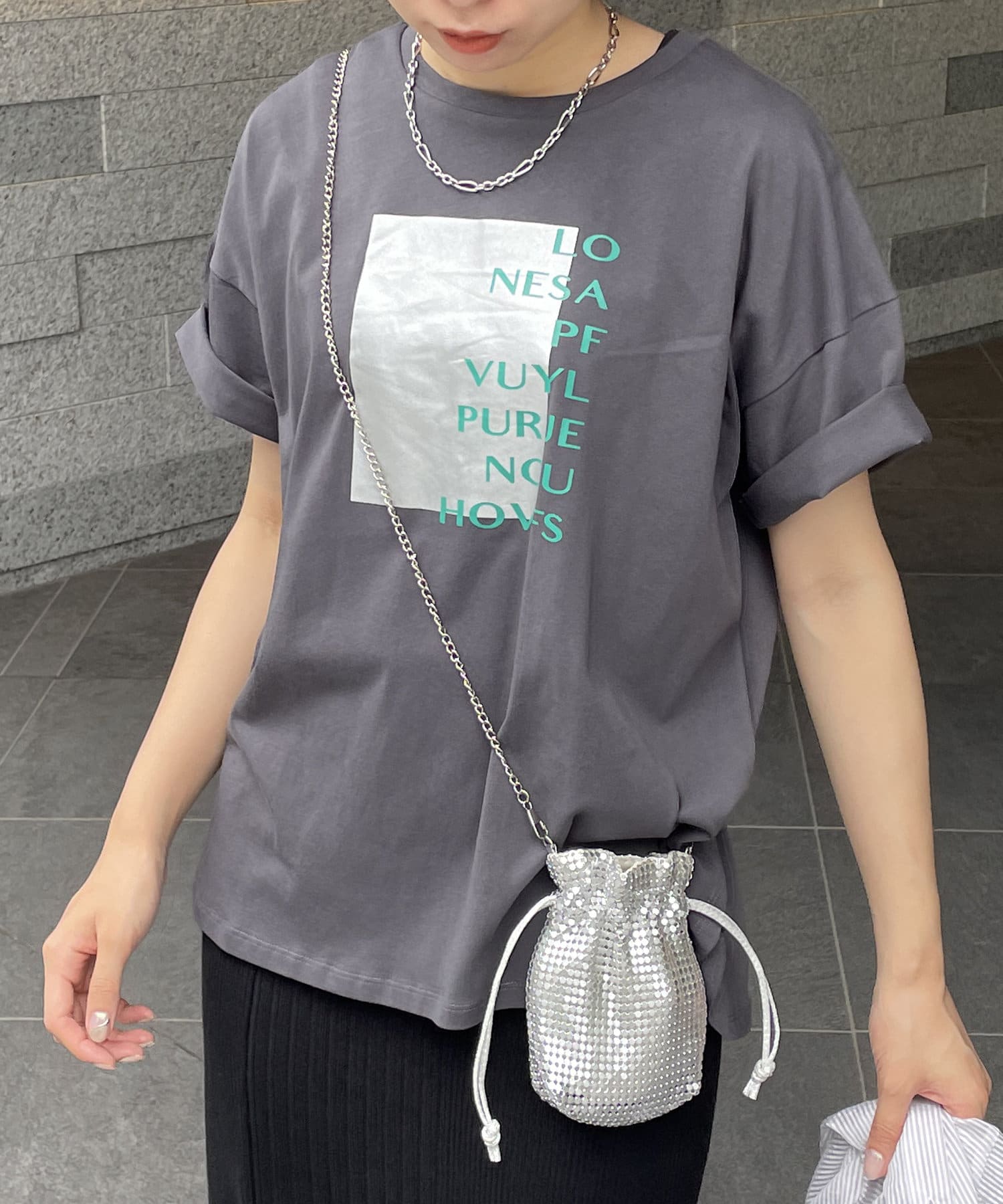 スクエア箔プリントTシャツ | Thevon(ゼヴォン)レディース | PAL