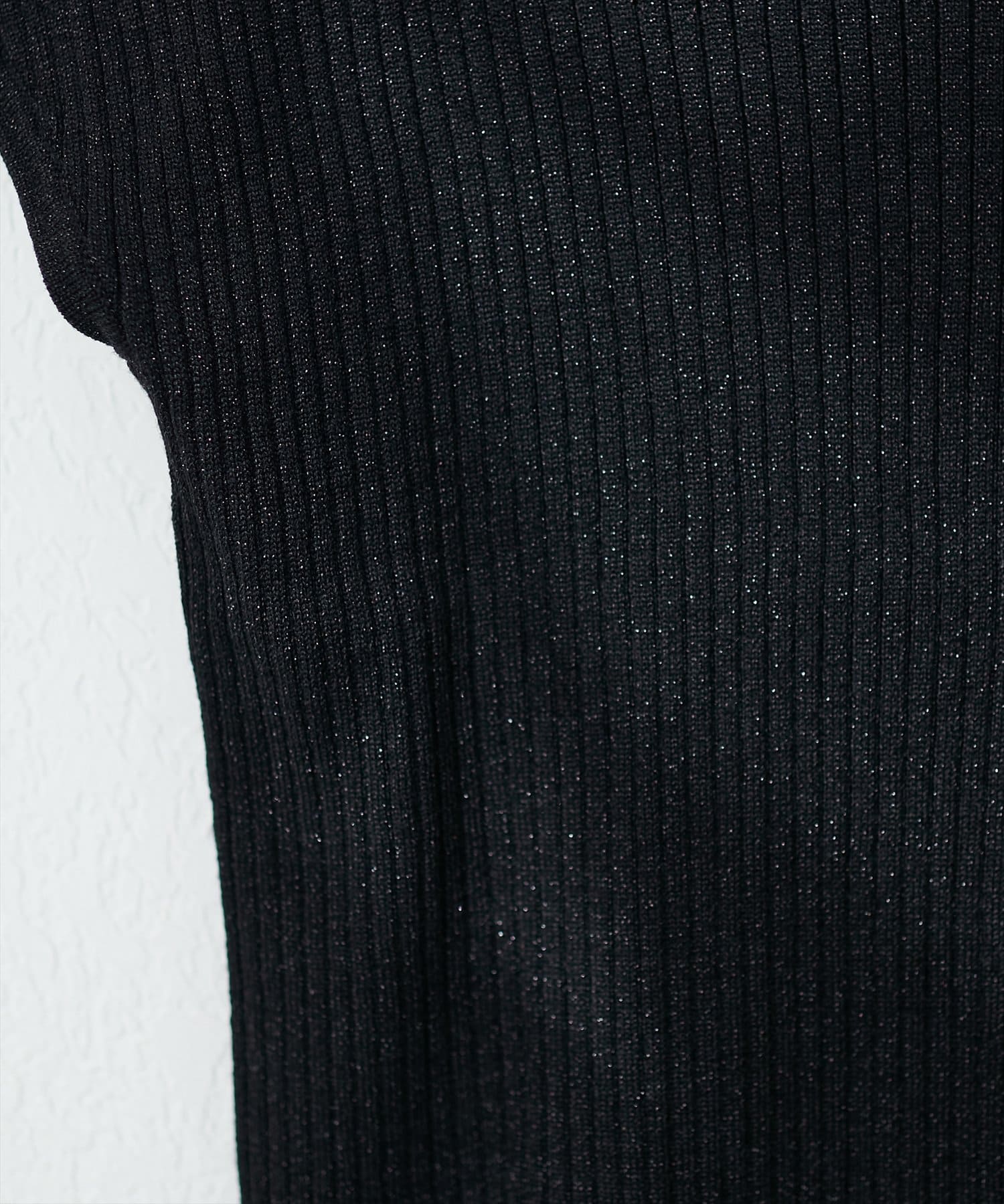 natural couture(ナチュラルクチュール) 三角あき2WAYノースリラメニット