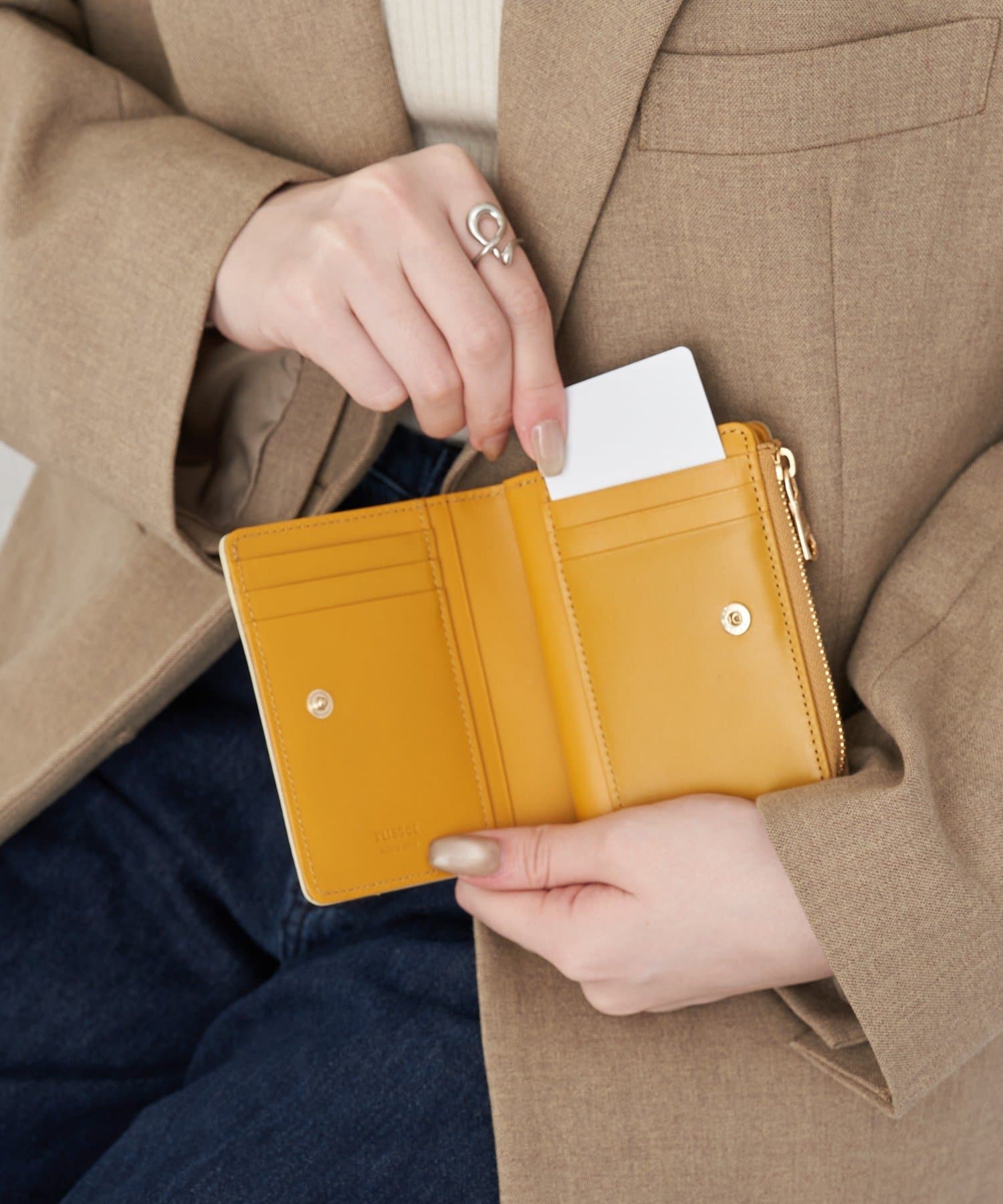 russet(ラシット) 【2025年 BEST10】モノグラムプレートハーフウォレット