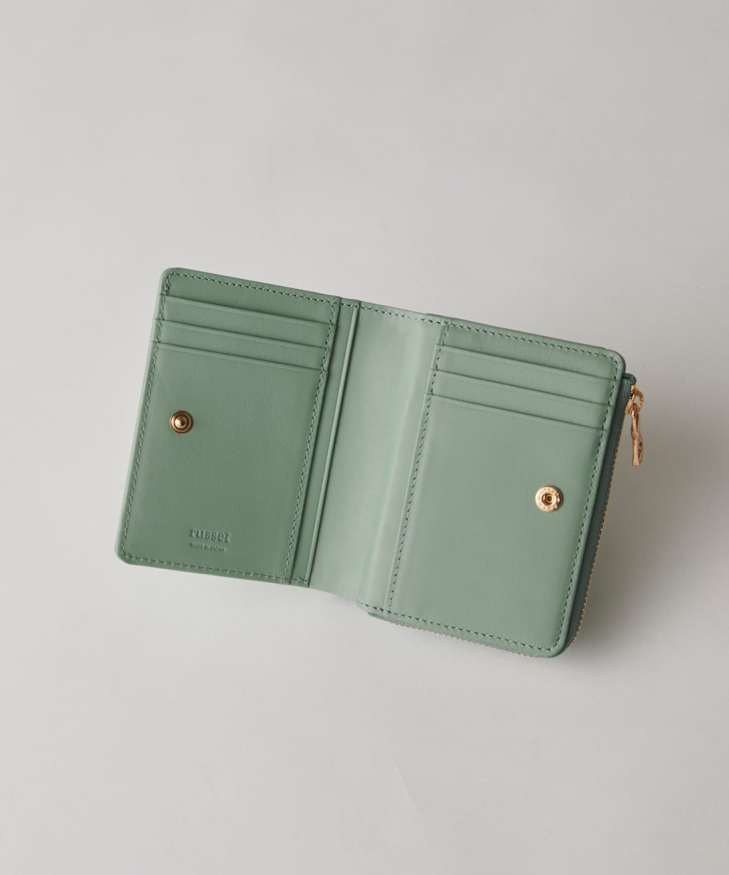 russet(ラシット) モノグラムプレートハーフウォレット