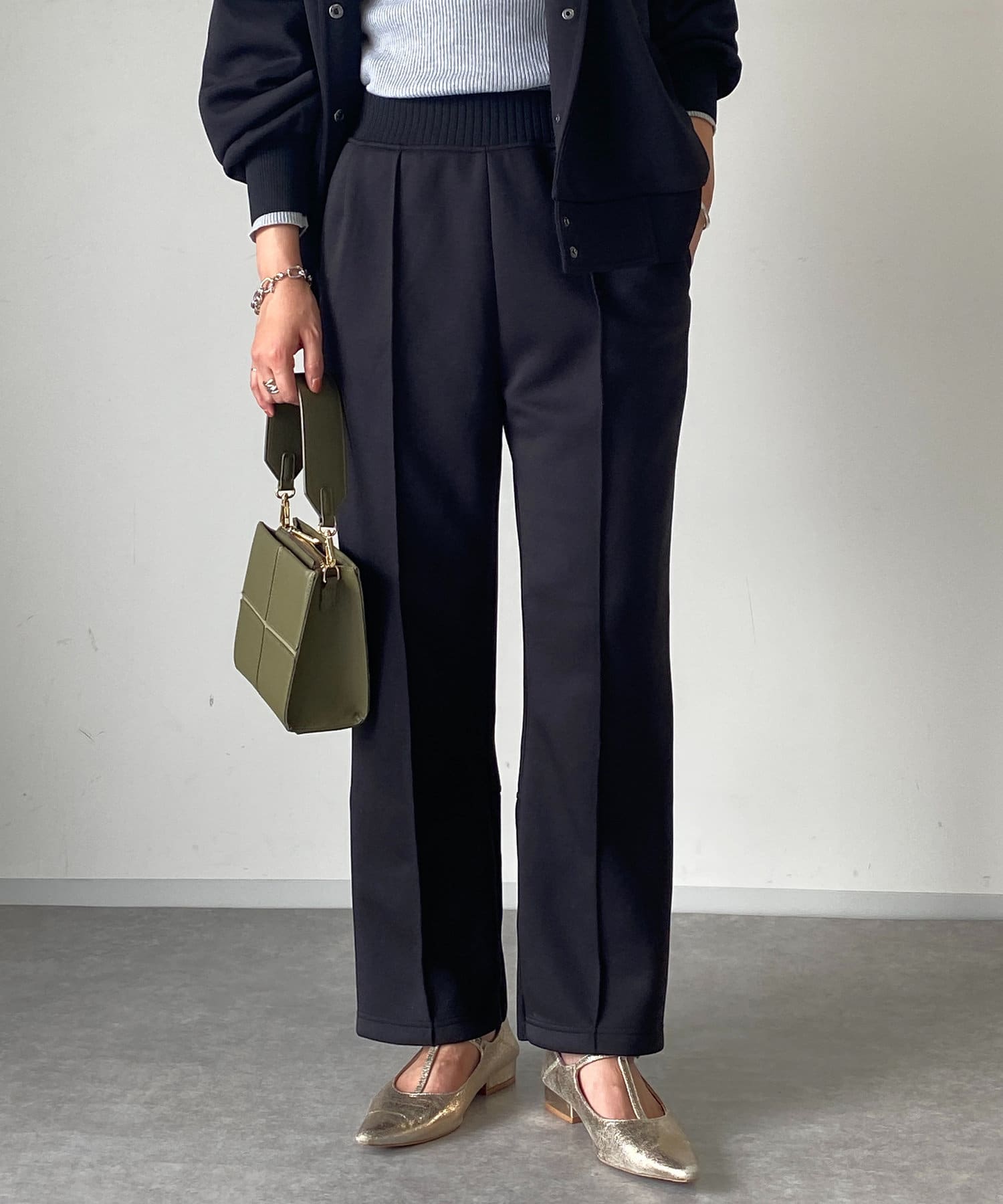 un dix cors(アンディコール) 軽量ボンディングトラックパンツ