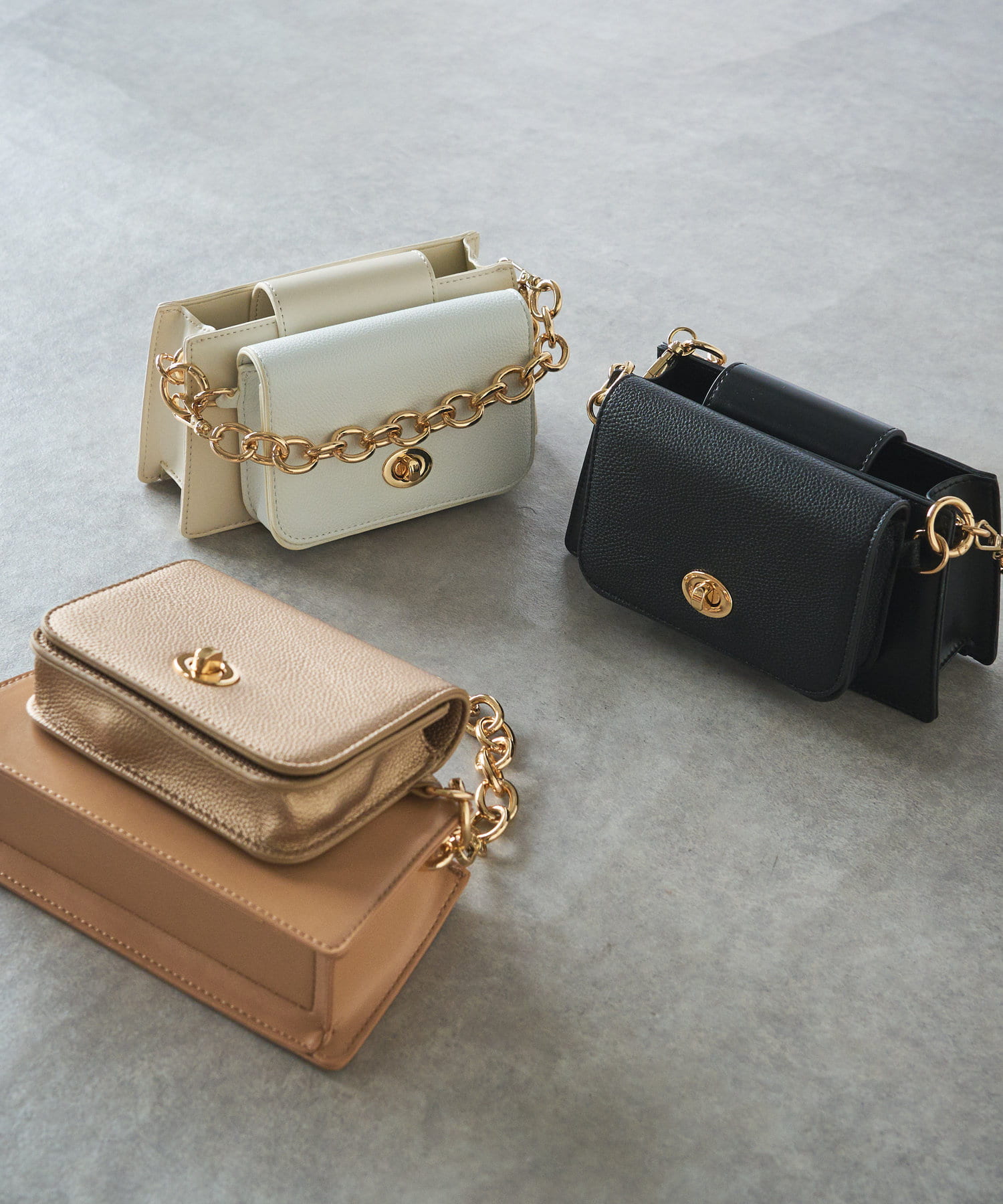 un dix cors(アンディコール) cache cache/チェーンミニバッグ2個セット