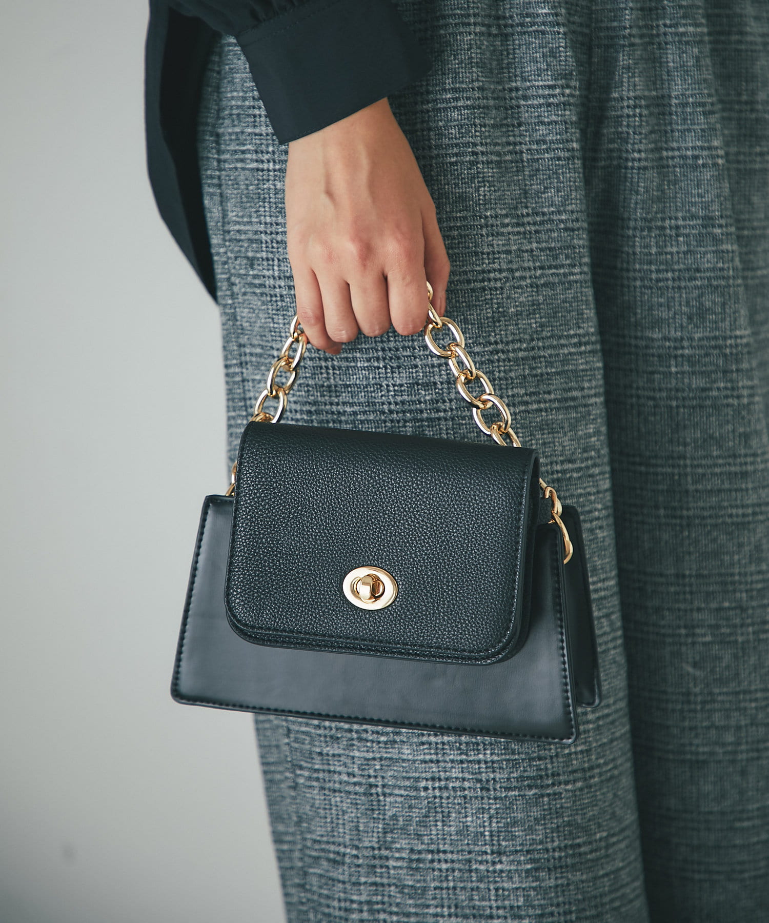 un dix cors(アンディコール) cache cache/チェーンミニバッグ2個セット