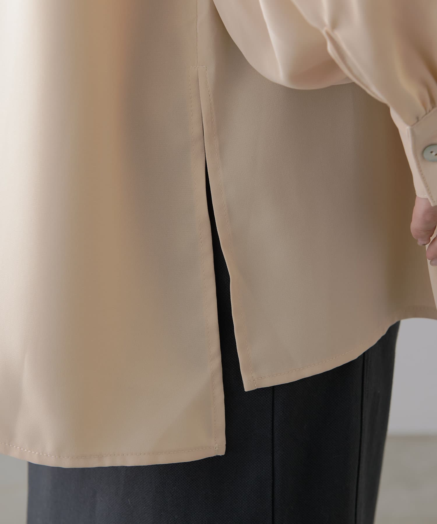 Jena　espace merveilleux(ジェナ　エスパスメルヴェイユ) シャーリングデシンブラウス