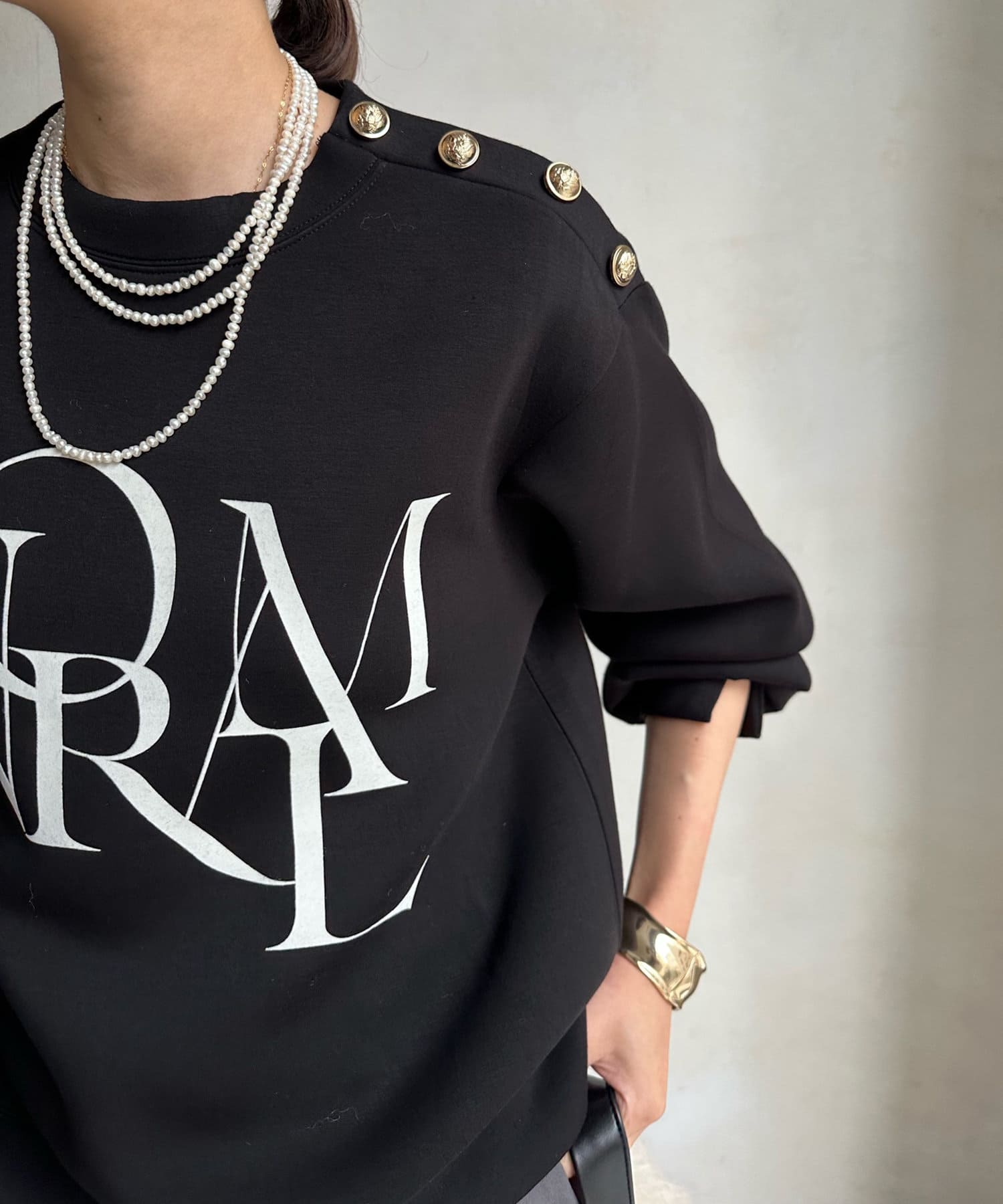 DOUDOU(ドゥドゥ) 【WEB限定】 ゴールドボタンロゴトップス