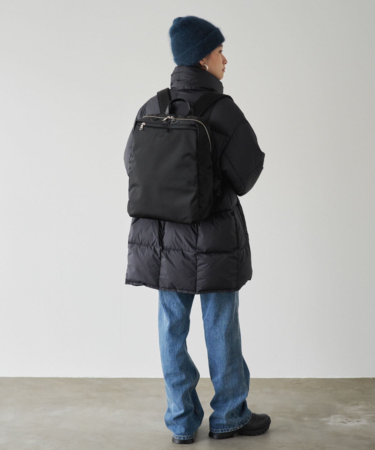 russet(ラシット) ［約14リットル/13インチPC対応/背面メッシュ仕様］【名品】多機能ナイロンリュックサック
